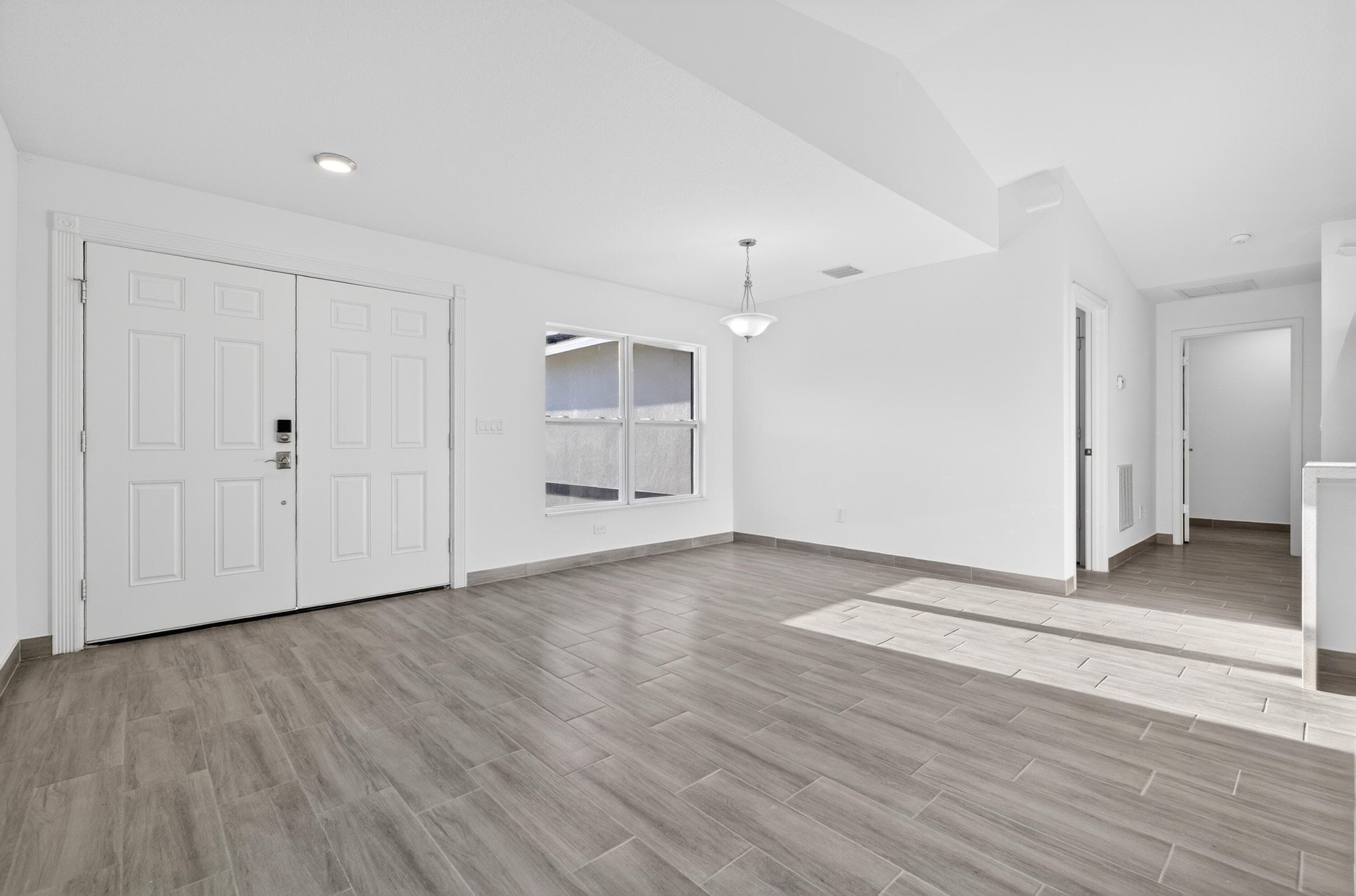 8316 103rd Avenue, Vero Beach, FL 32967 — photo 5 of 33
