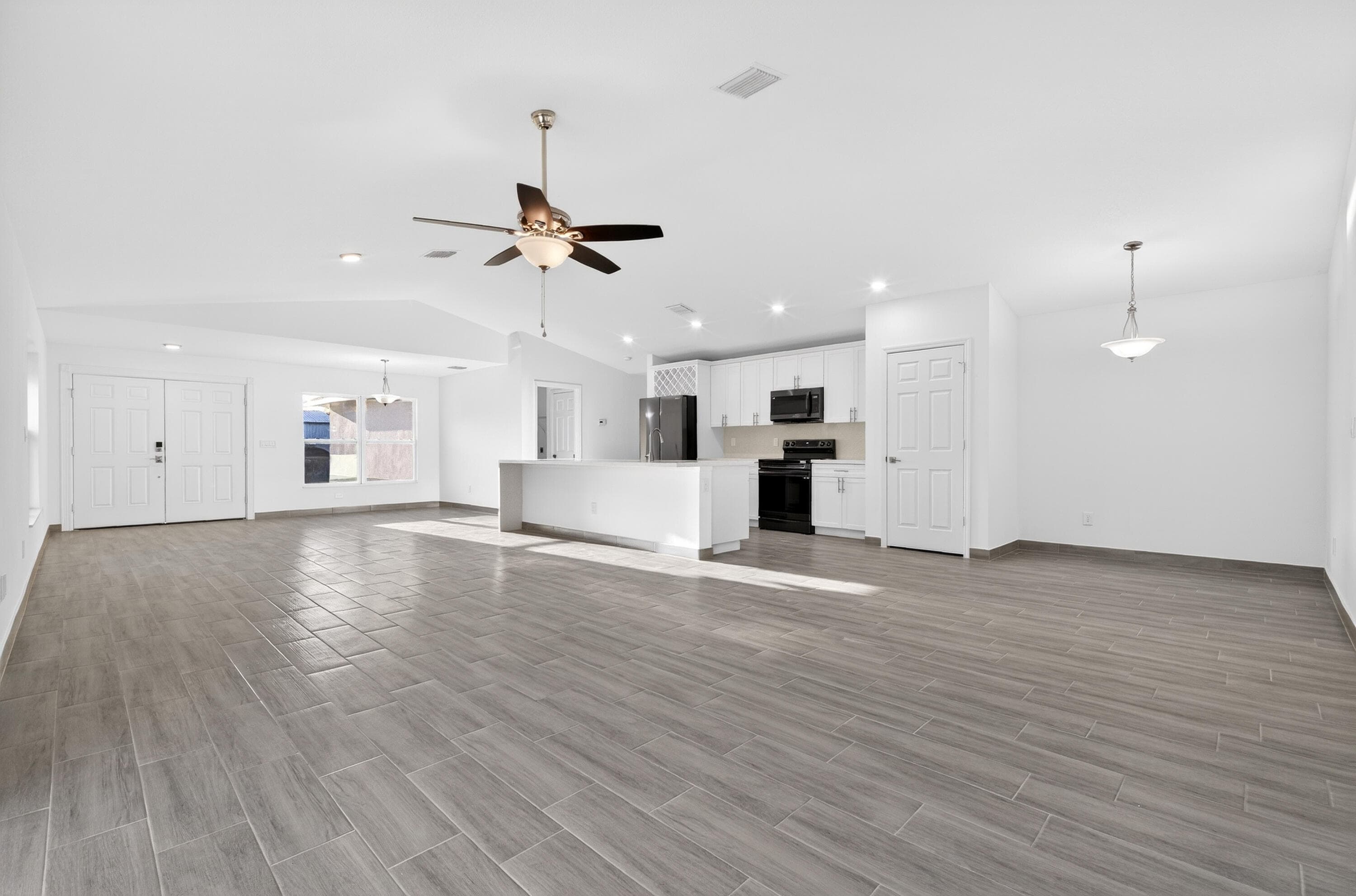 8316 103rd Avenue, Vero Beach, FL 32967 — photo 7 of 33