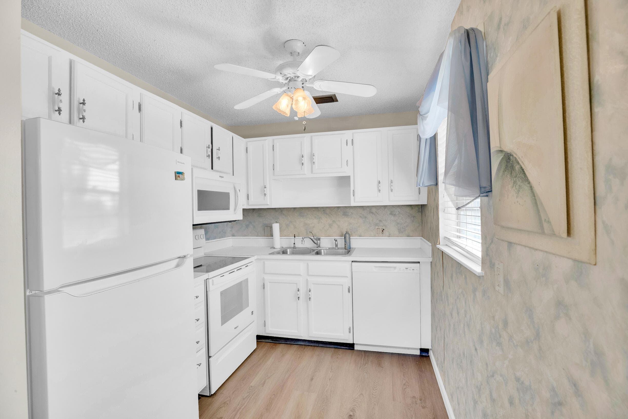 18 Vista Gardens Trail 205, Vero Beach, FL 32962 — photo 7 of 29