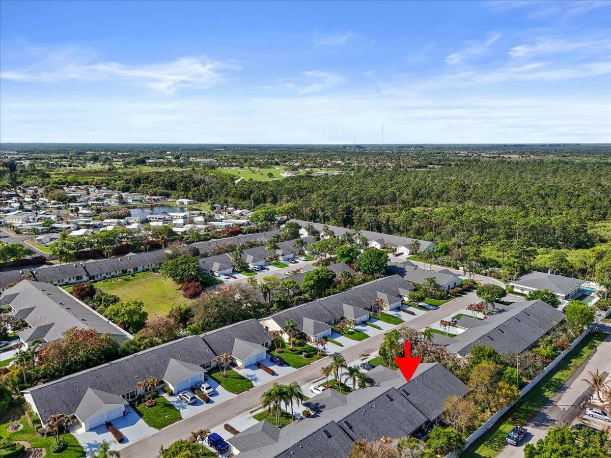 10831 SE Sea Pines Circle, Hobe Sound, FL 33455 — photo 26 of 35