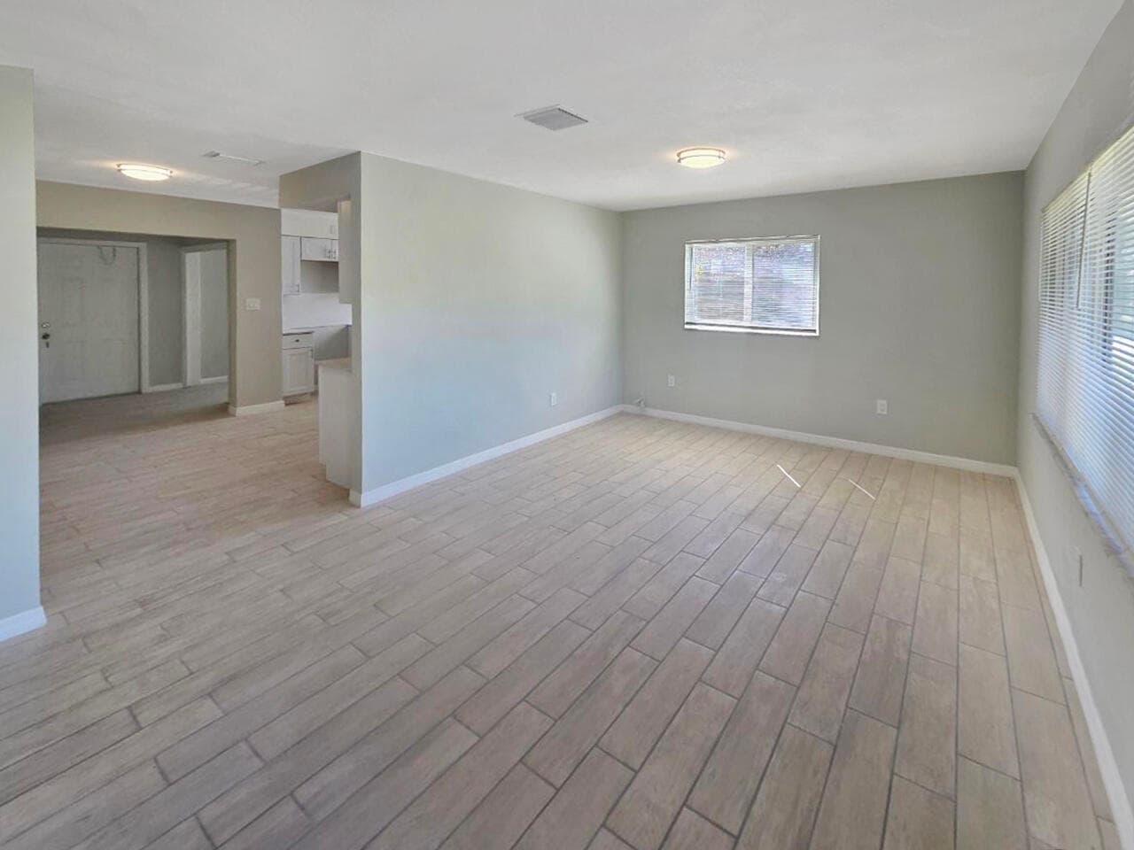 1405 Citrus Avenue, Fort Pierce, FL 34950 — photo 4 of 34