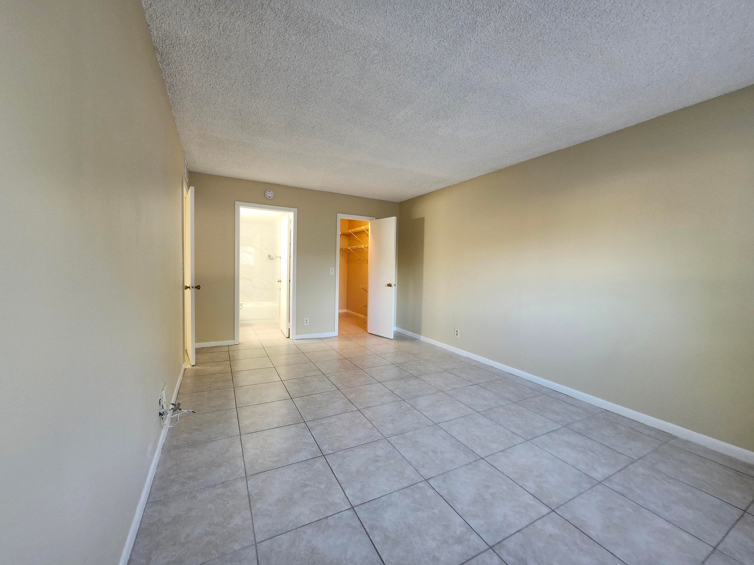 545 Trace Circle 105, Deerfield Beach, FL 33441 — photo 20 of 44