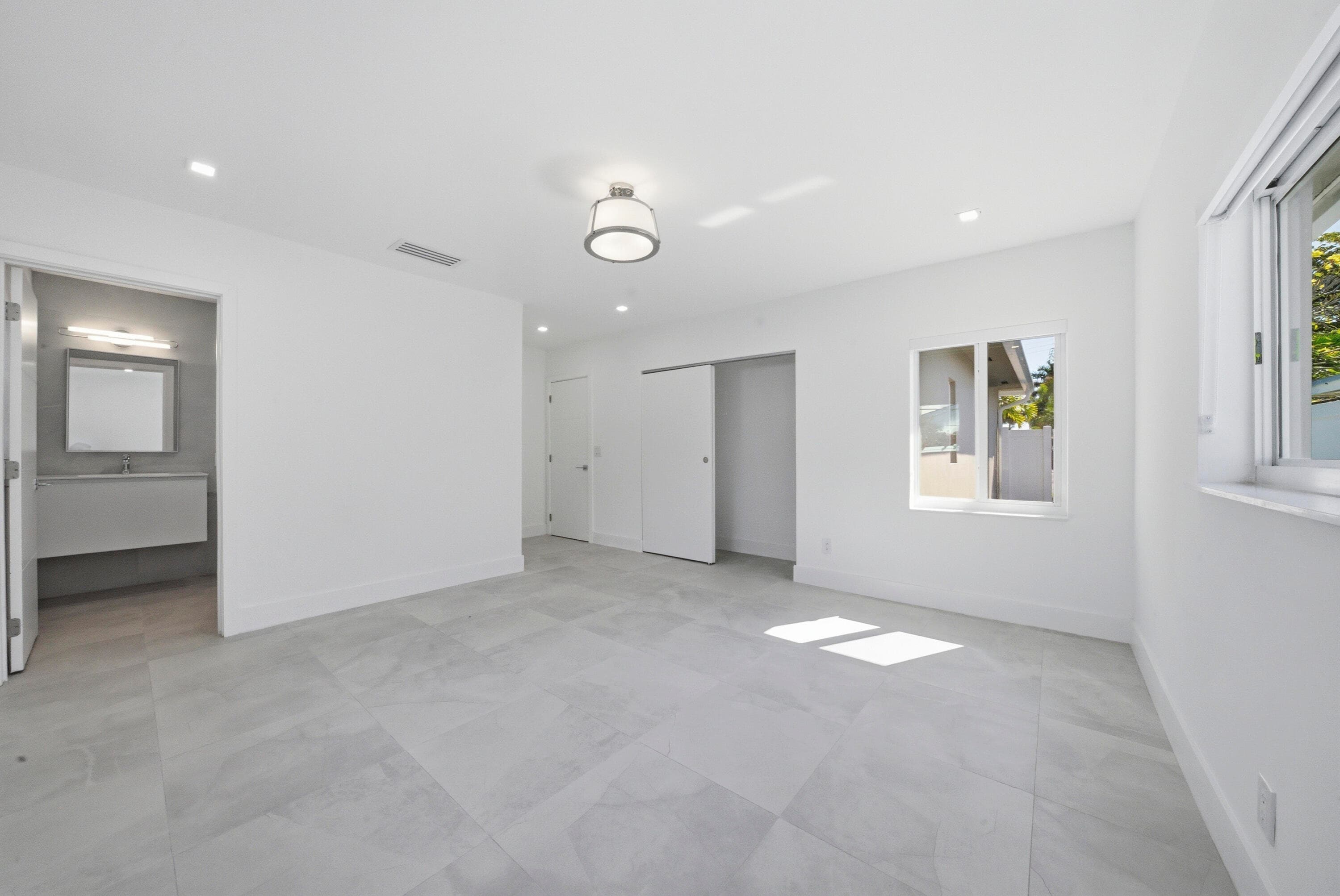 2001 NE 17th Way, Fort Lauderdale, FL 33305 — photo 13 of 25