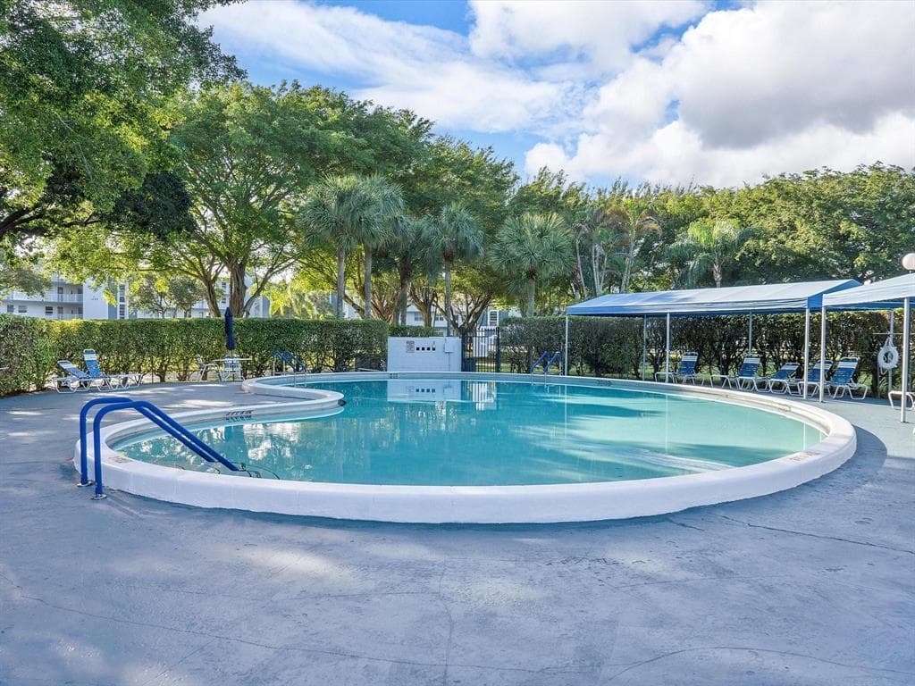 7610 NW 18th Street 305, Margate, FL 33063 — photo 19 of 21