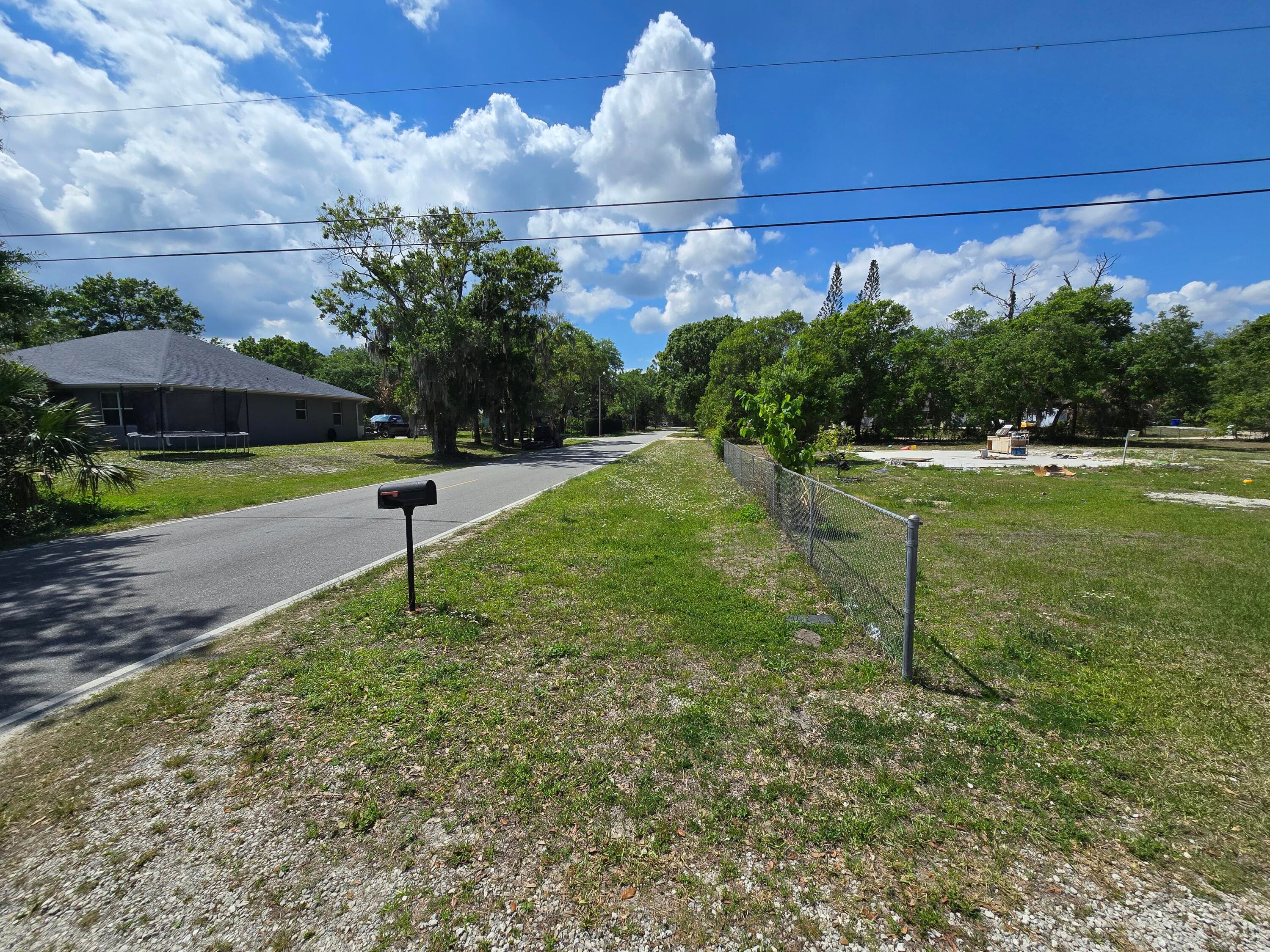 144 N Elm Street, Fellsmere, FL 32948 — photo 4 of 32