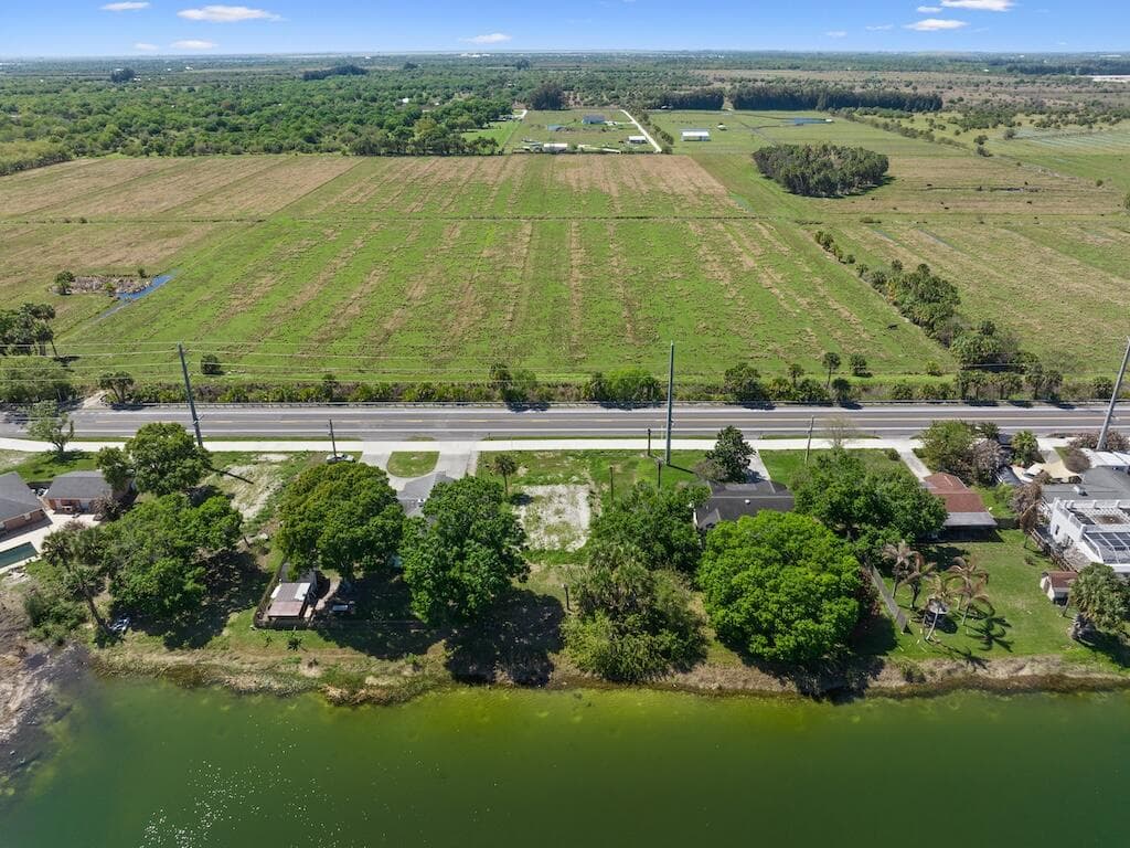 6208 Emerson Avenue, Fort Pierce, FL 34951 — photo 10 of 17