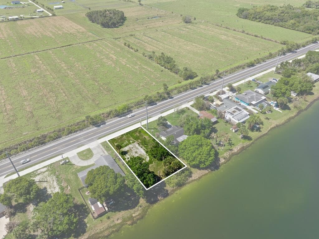 6208 Emerson Avenue, Fort Pierce, FL 34951 — photo 11 of 17