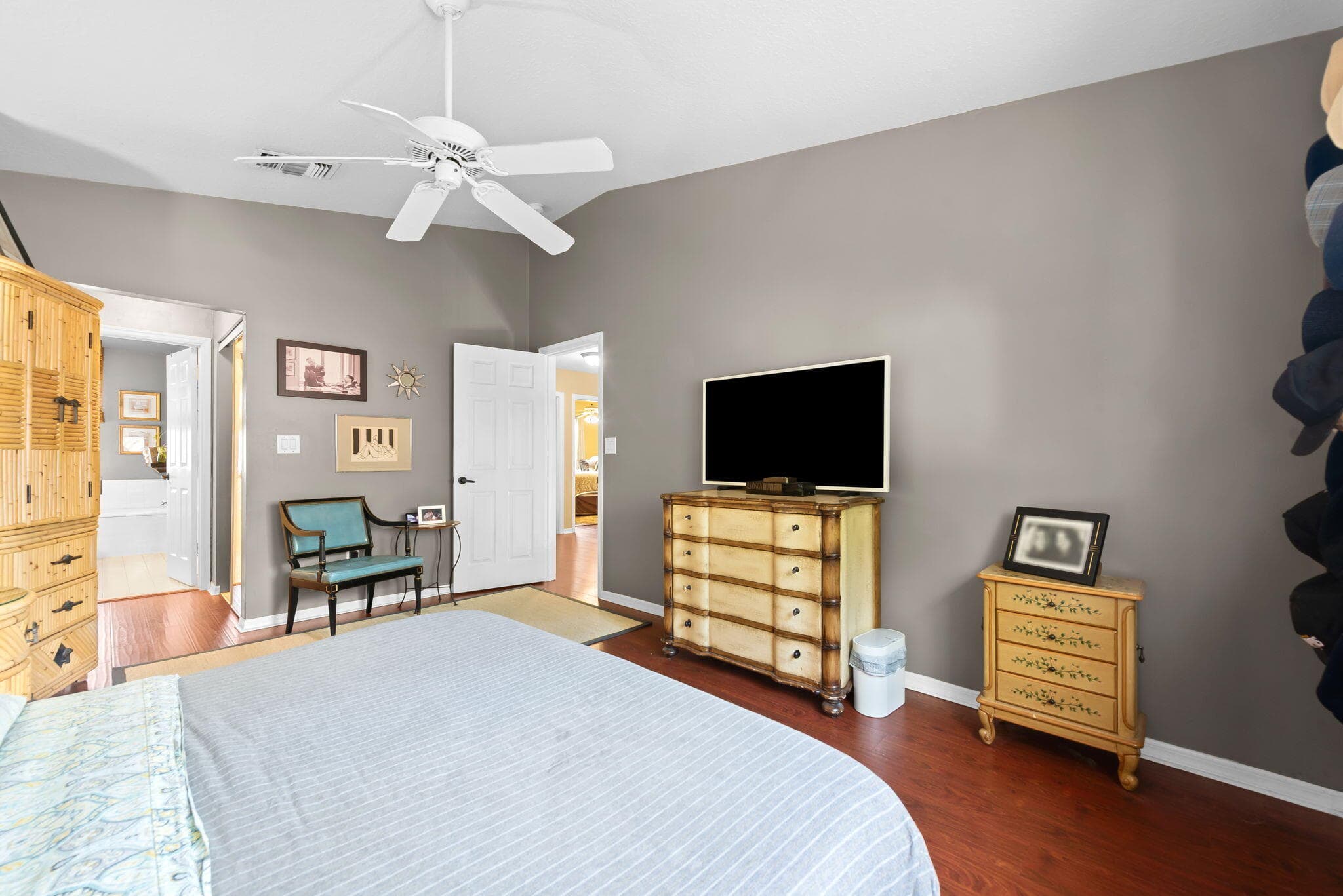1140 Linden Street, Hollywood, FL 33019 — photo 17 of 31