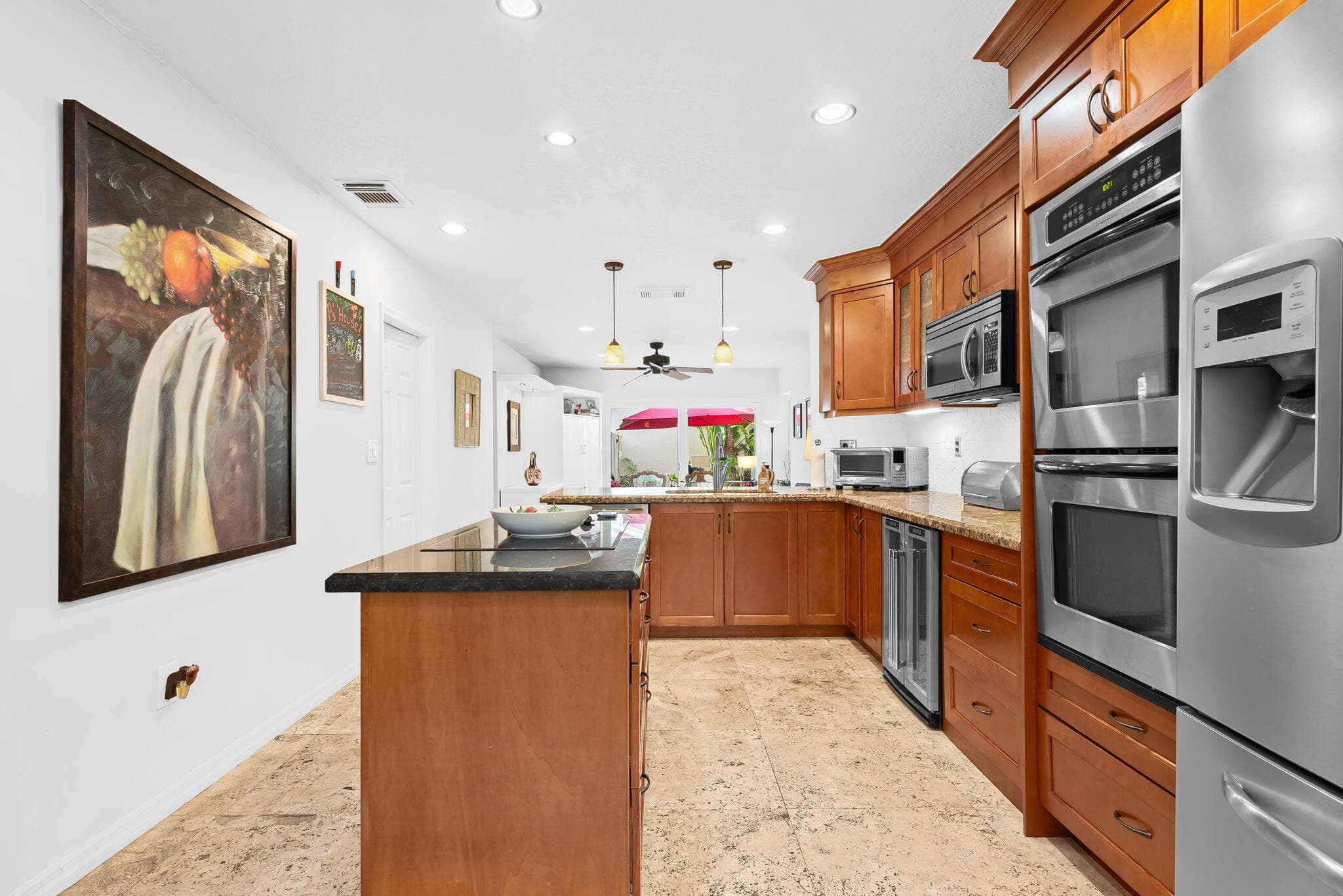 1140 Linden Street, Hollywood, FL 33019 — photo 11 of 31