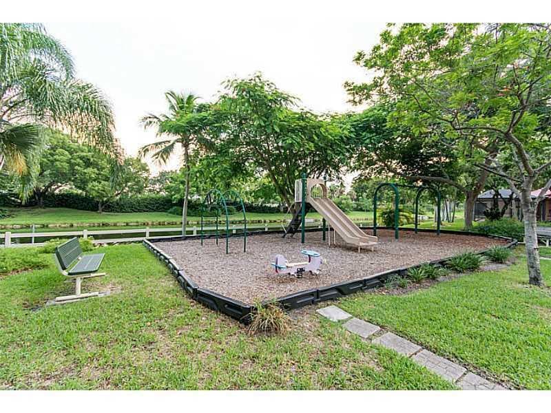 9561 NW 18th Court, Plantation, FL 33322 — photo 12 of 13