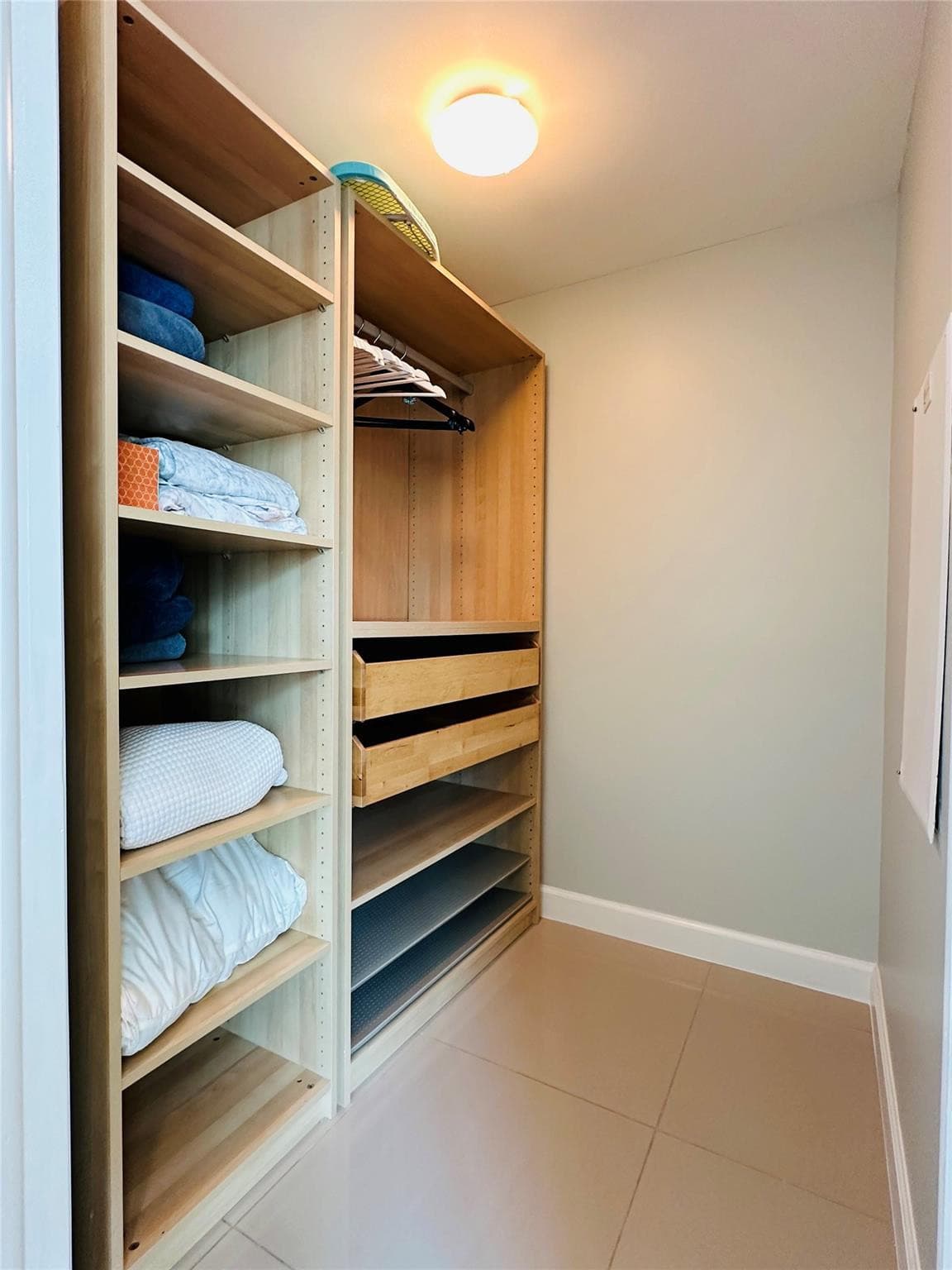 350 S Miami Avenue 2708, Miami, FL 33130 — photo 13 of 32