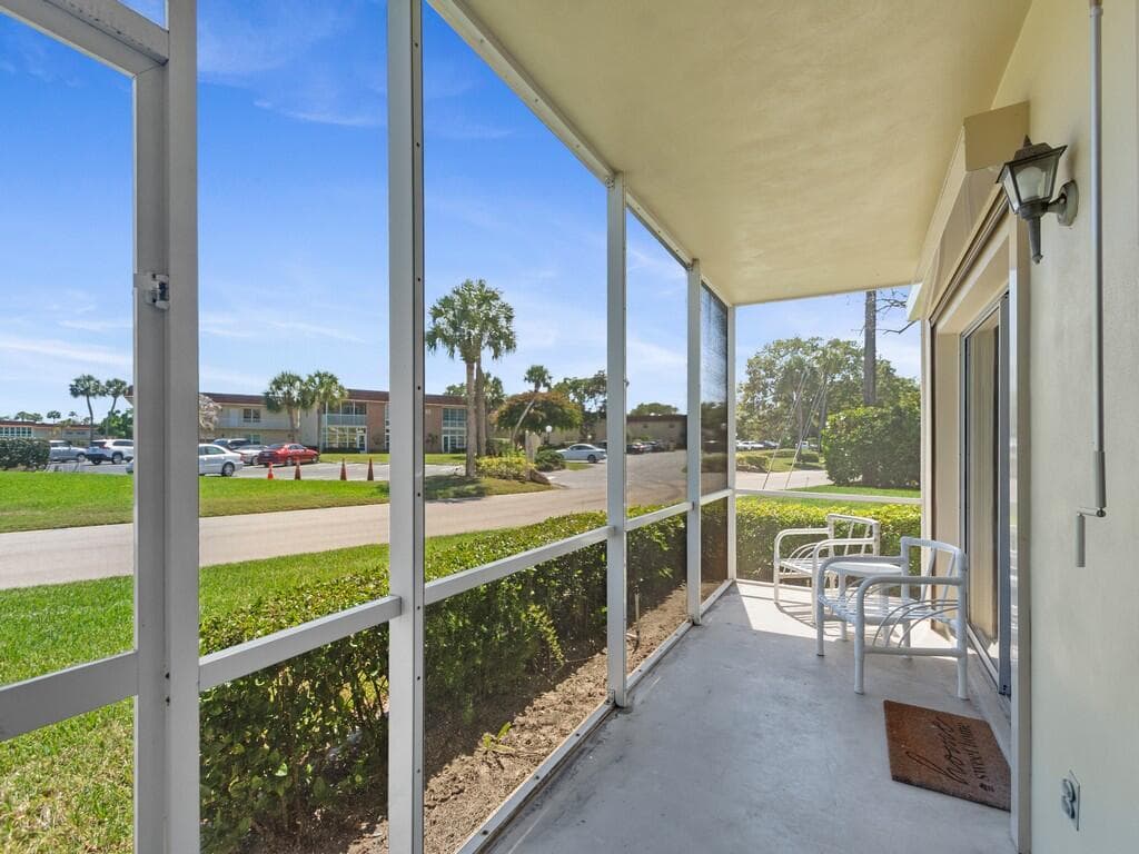 95 Spring Lake Drive 101, Vero Beach, FL 32962 — photo 12 of 32
