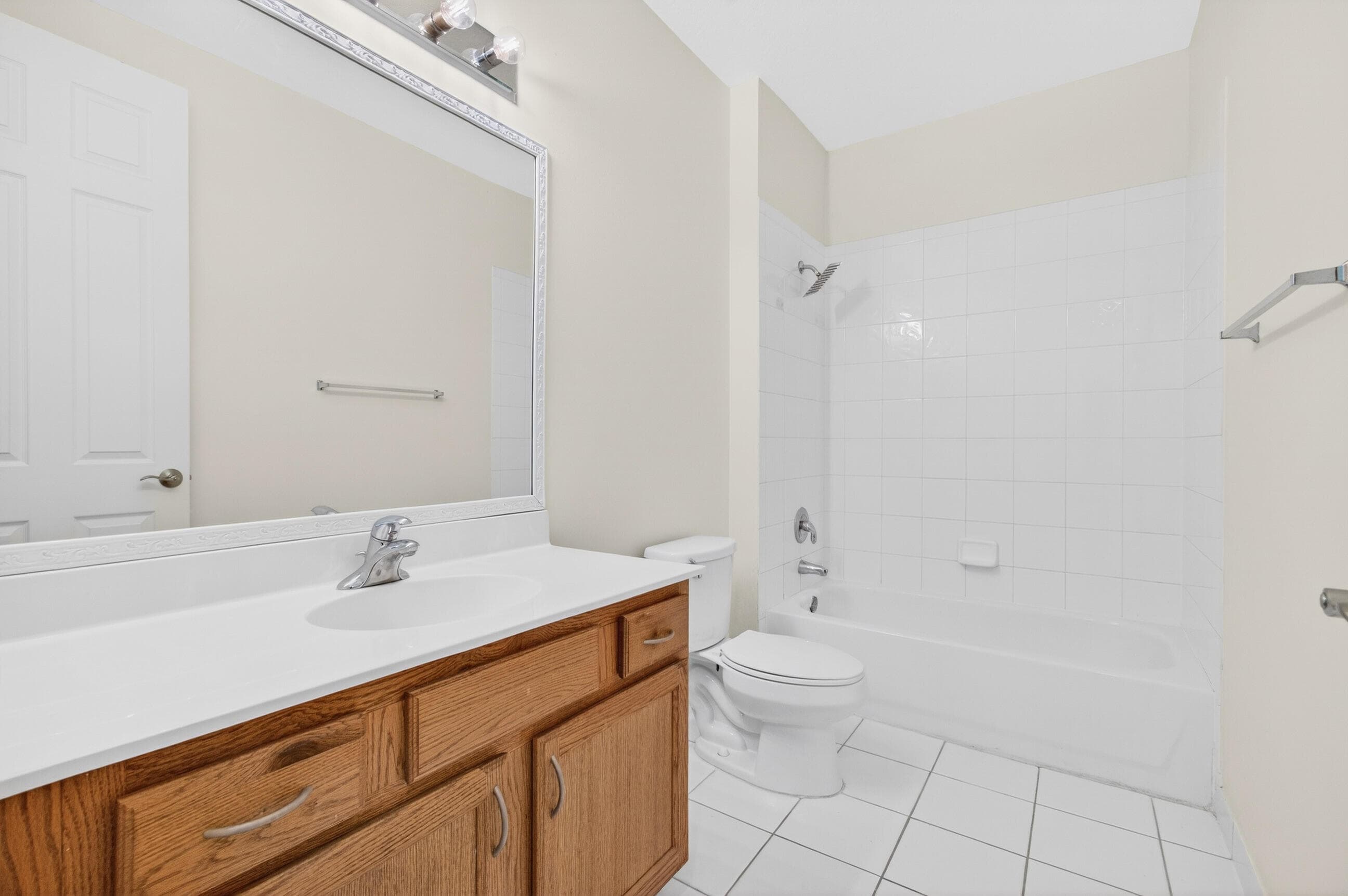 770 Millbrae Court 3, West Palm Beach, FL 33401 — photo 25 of 72