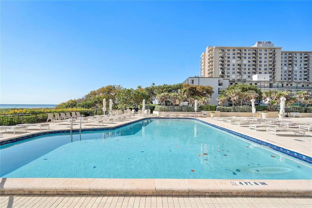 1900 S Ocean Boulevard 15g, Lauderdale-By-The-Sea, FL 33062 — photo 25 of 28