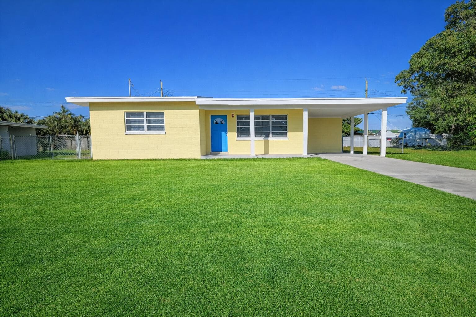 116 NE Entrada Avenue, Port St. Lucie, FL 34952 — photo 1 of 8