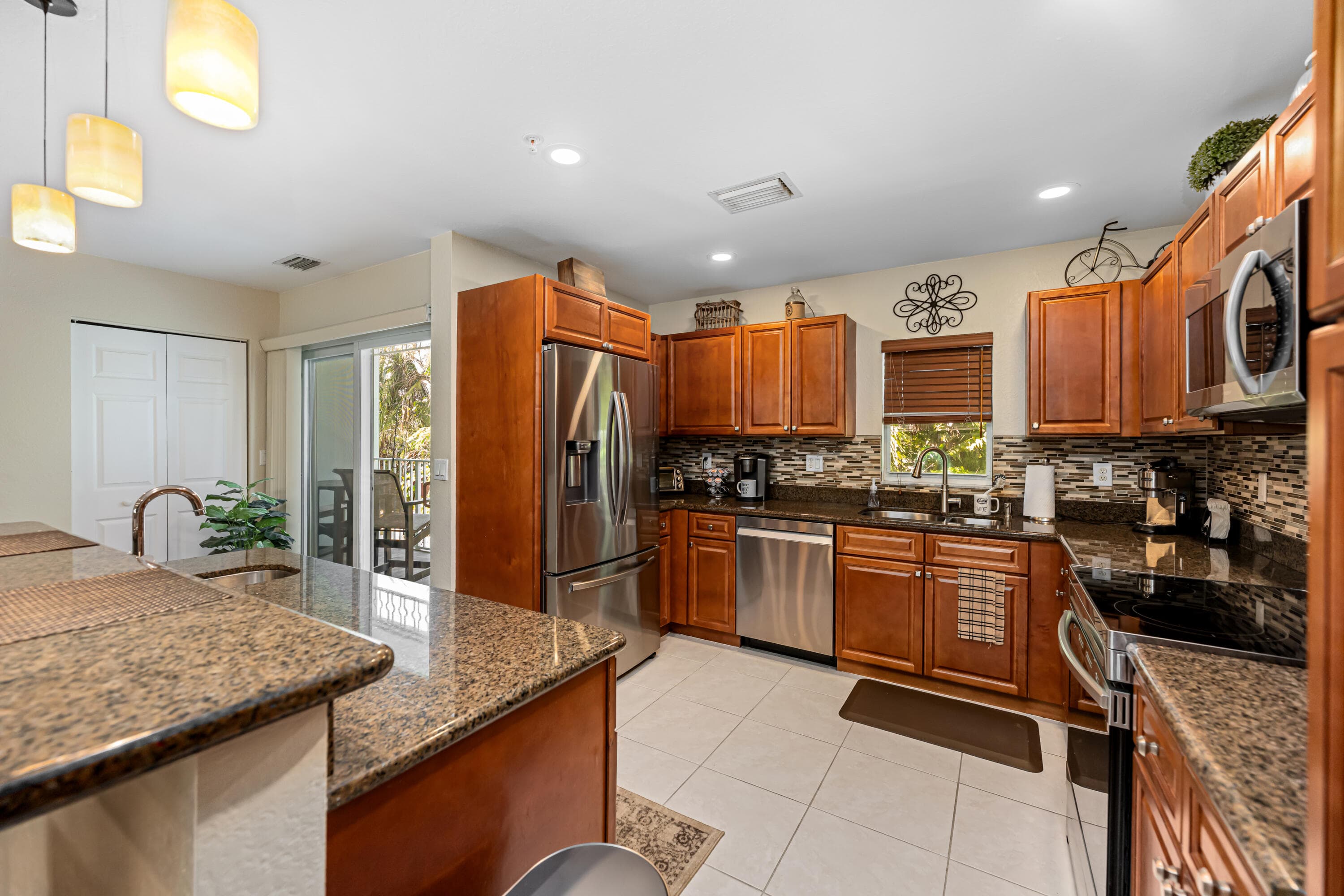 429 NE 1st Street, Pompano Beach, FL 33060 — photo 7 of 51