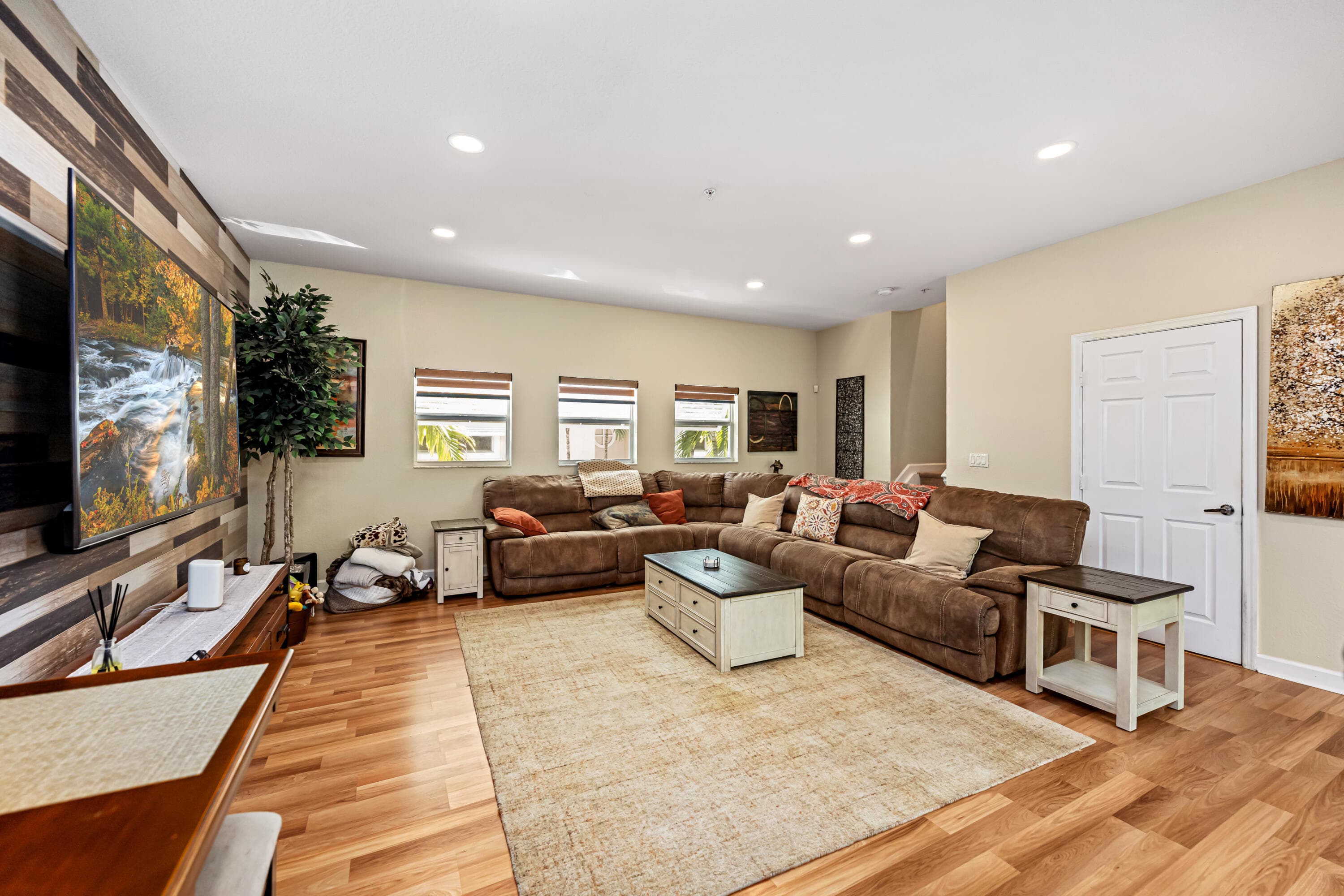 429 NE 1st Street, Pompano Beach, FL 33060 — photo 12 of 51