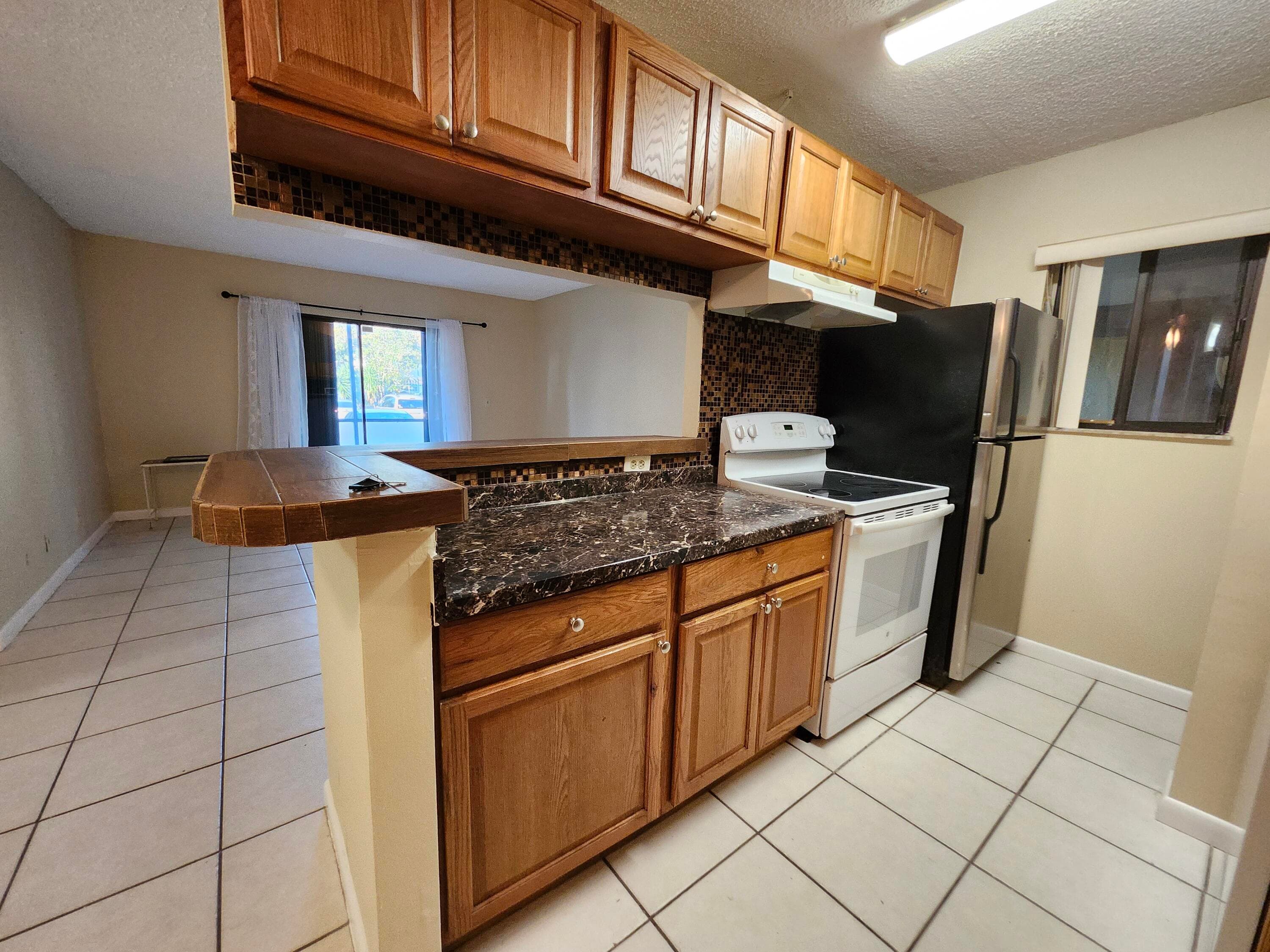 545 Trace Circle 105, Deerfield Beach, FL 33441 — photo 10 of 44