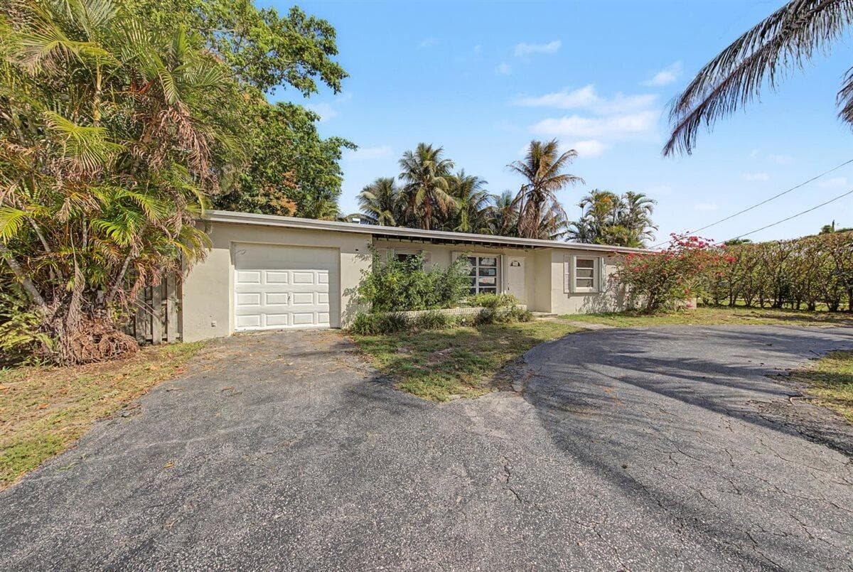 7730 W Lake Drive, Lake Clarke Shores, FL 33406 — photo 7 of 58