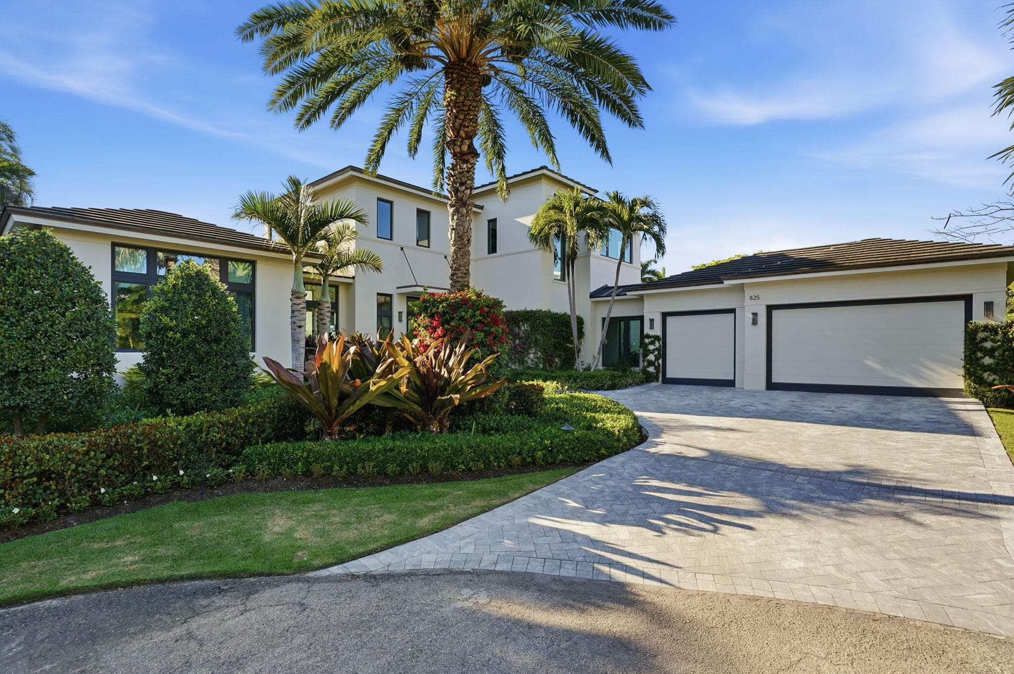 825 W Oyster Lane, Lantana, FL 33462 — photo 12 of 81