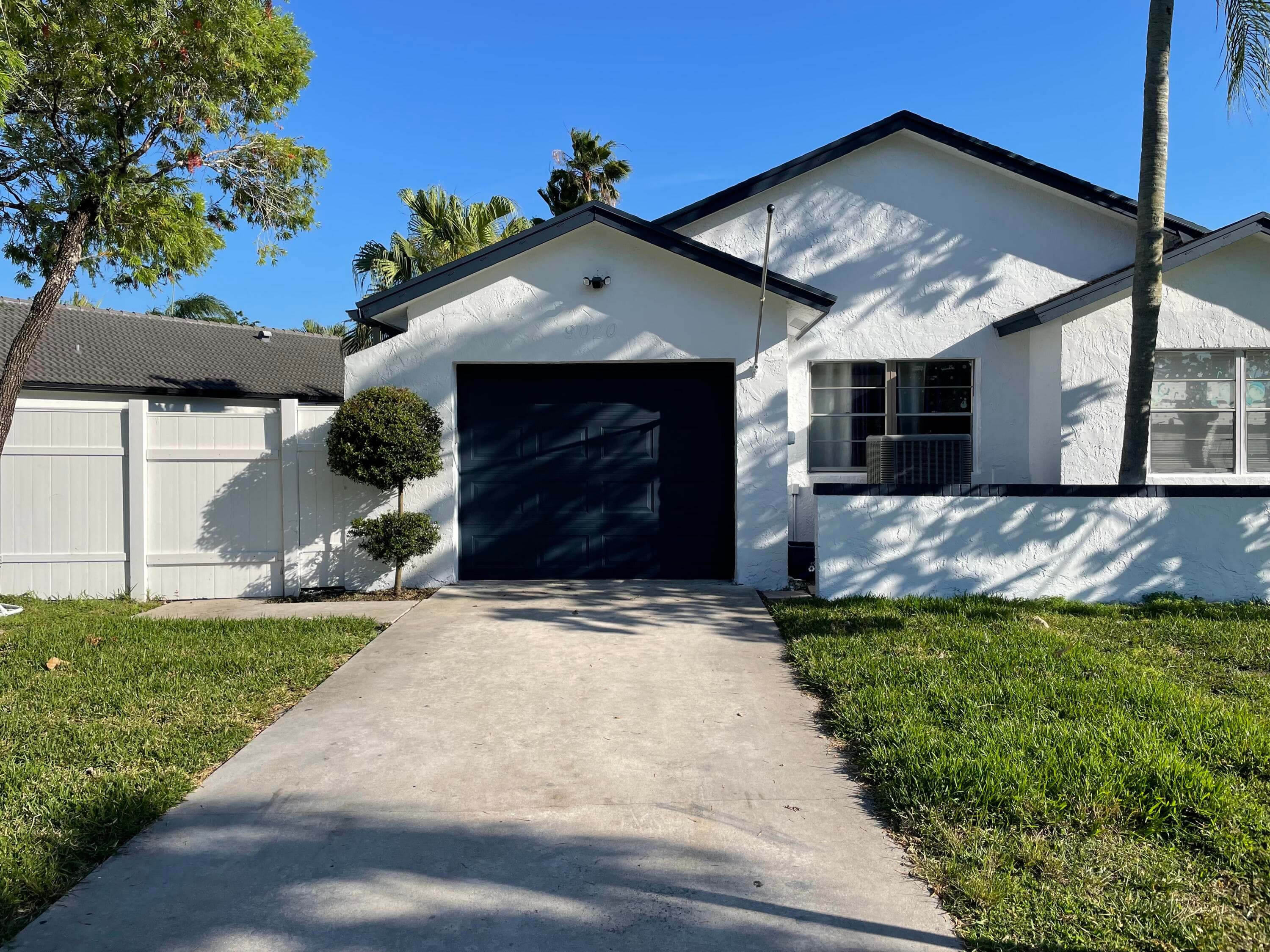 9020 Pine Springs Drive, Boca Raton, FL 33428 — photo 29 of 32