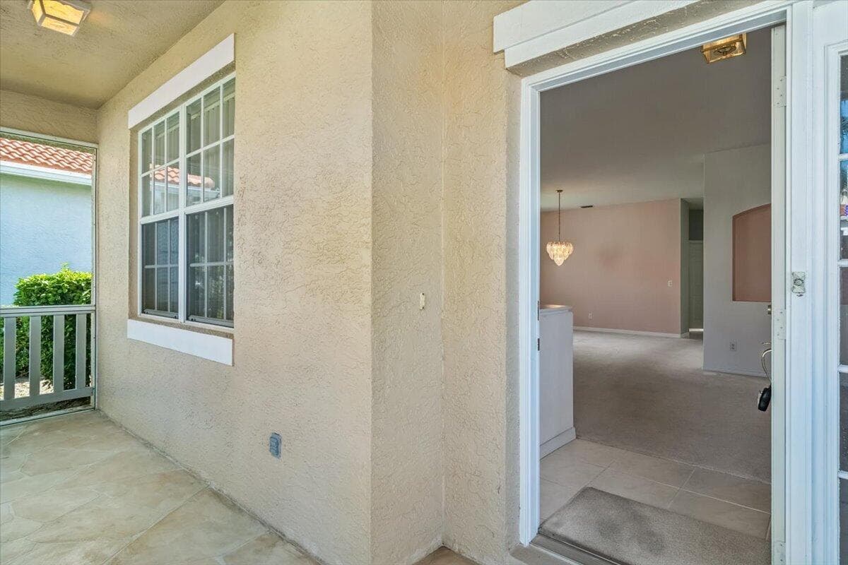 870 NW Sorrento Lane, Port St. Lucie, FL 34986 — photo 5 of 30