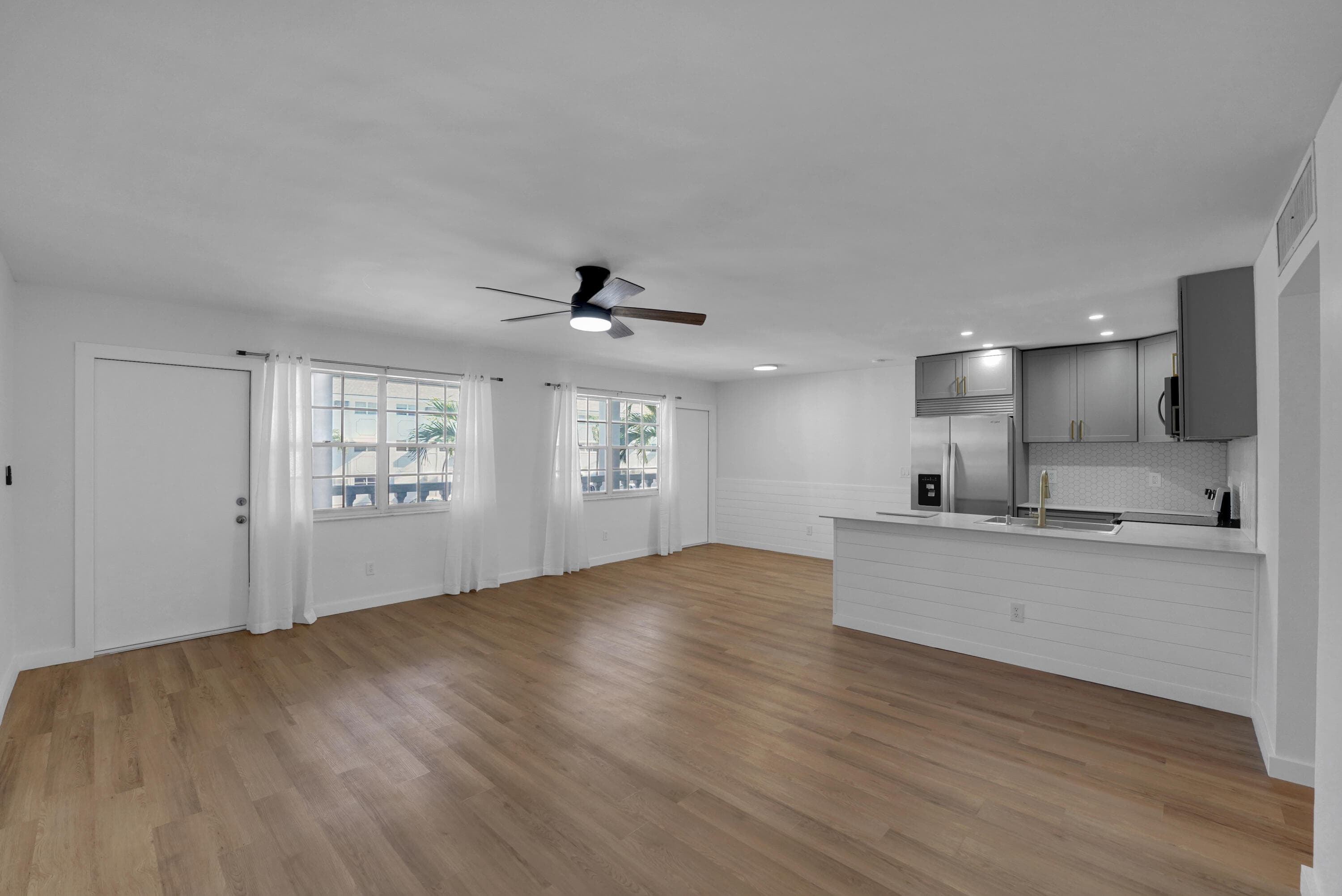5203 NE 24th Terrace B207, Fort Lauderdale, FL 33308 — photo 4 of 31