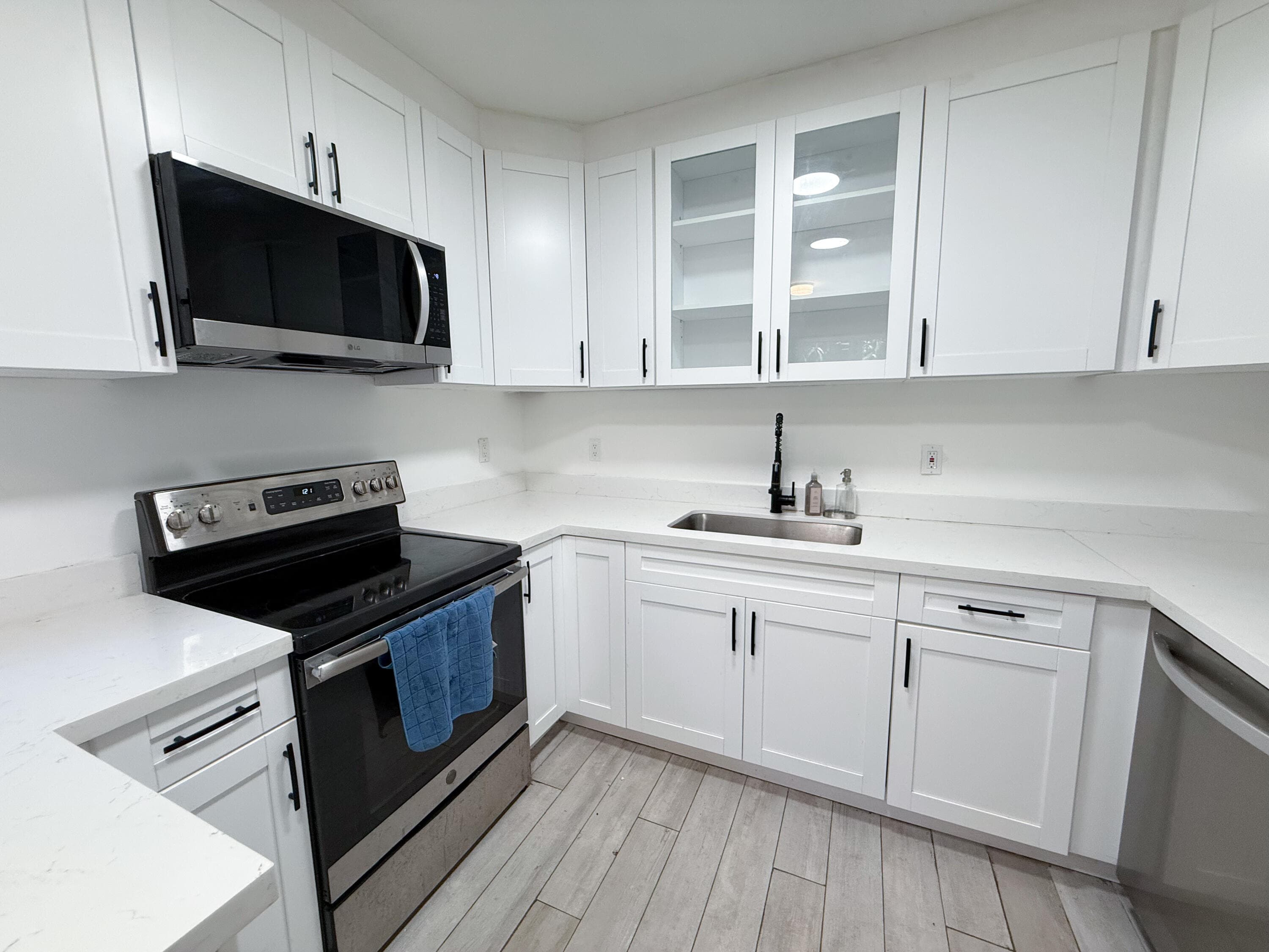 2823 Polk Street, Hollywood, FL 33020 — photo 5 of 14