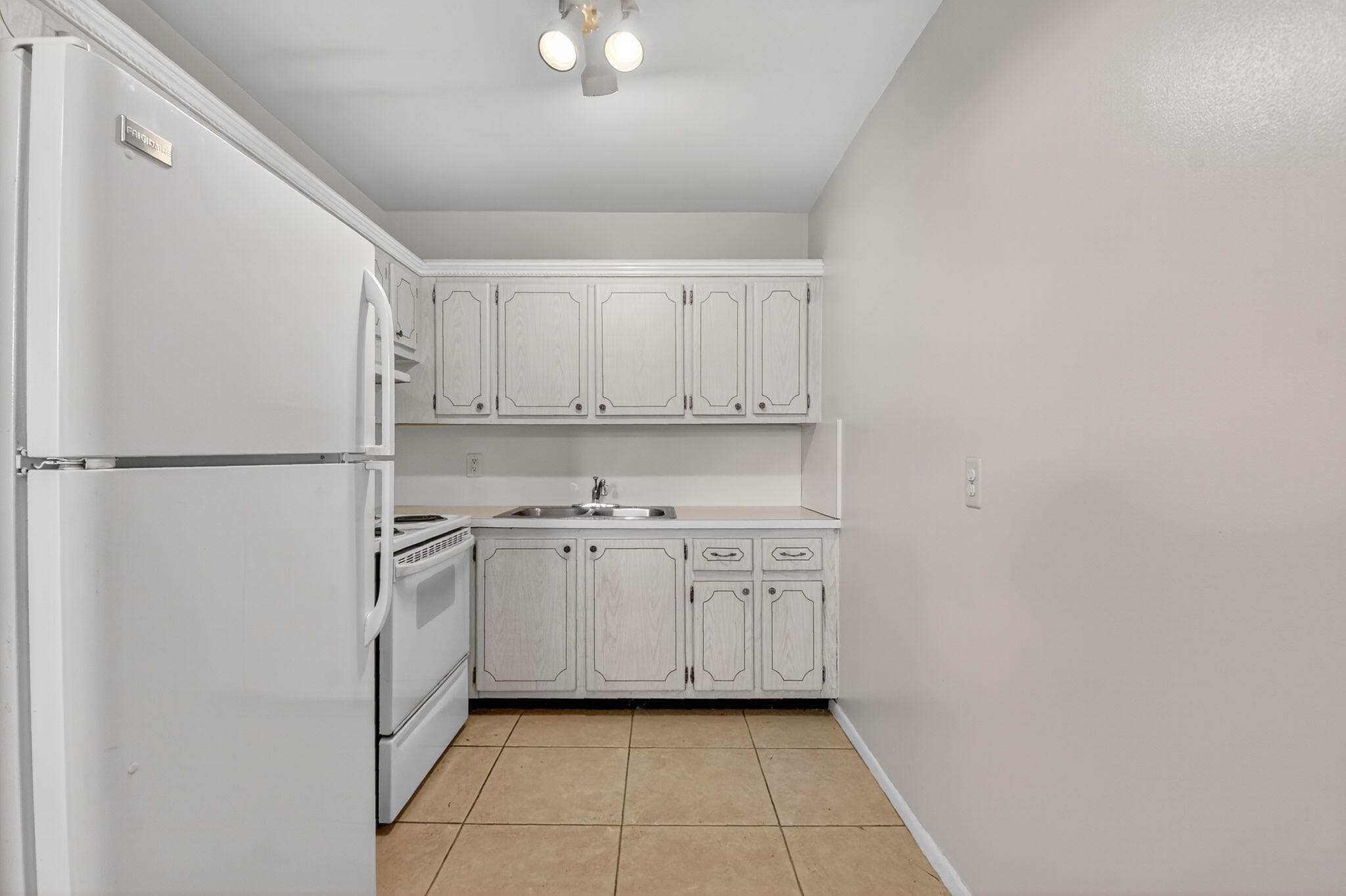 162 Easthampton G, West Palm Beach, FL 33417 — photo 7 of 34
