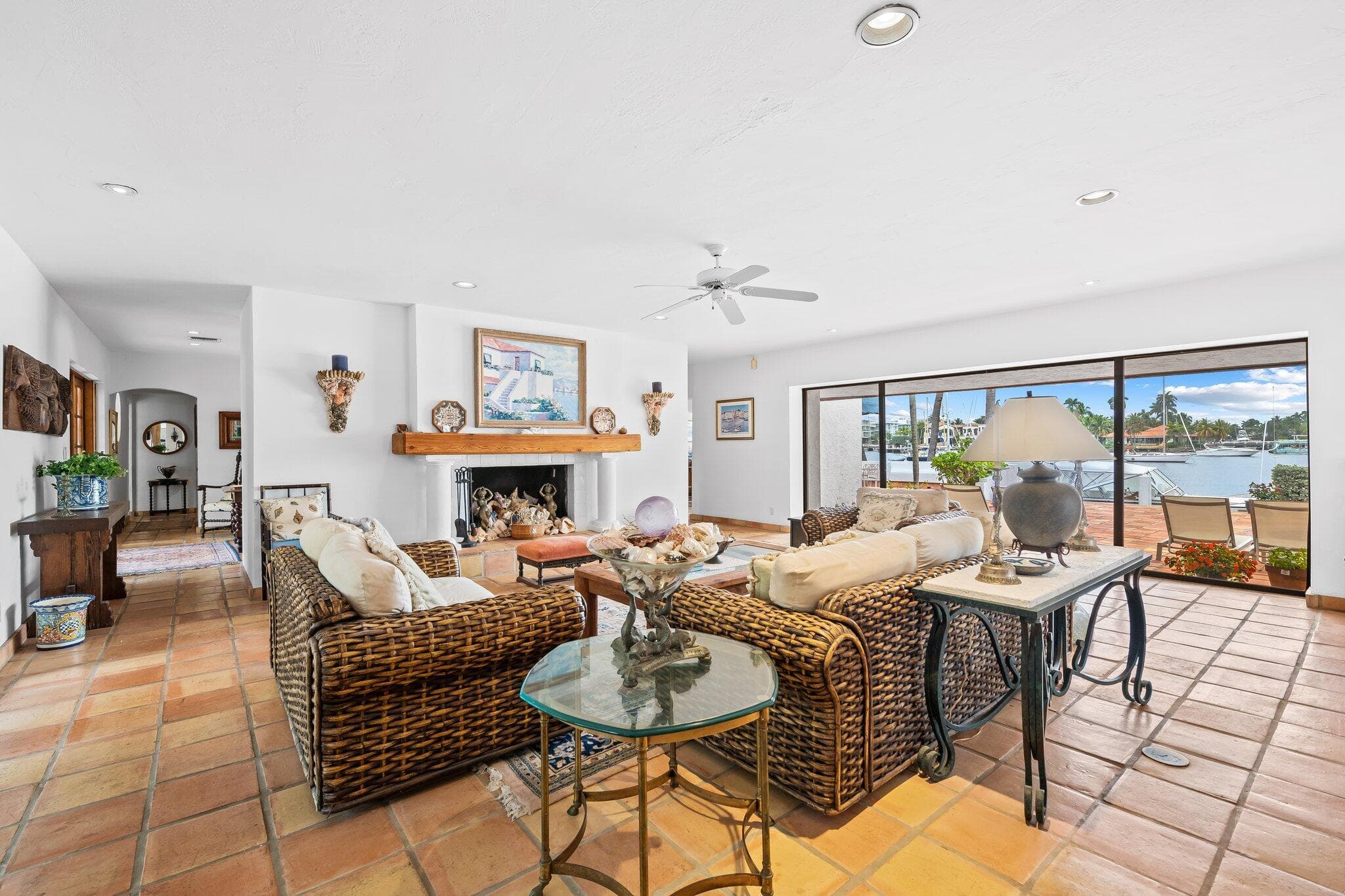 1511 E Lake Drive, Fort Lauderdale, FL 33316 — photo 6 of 29