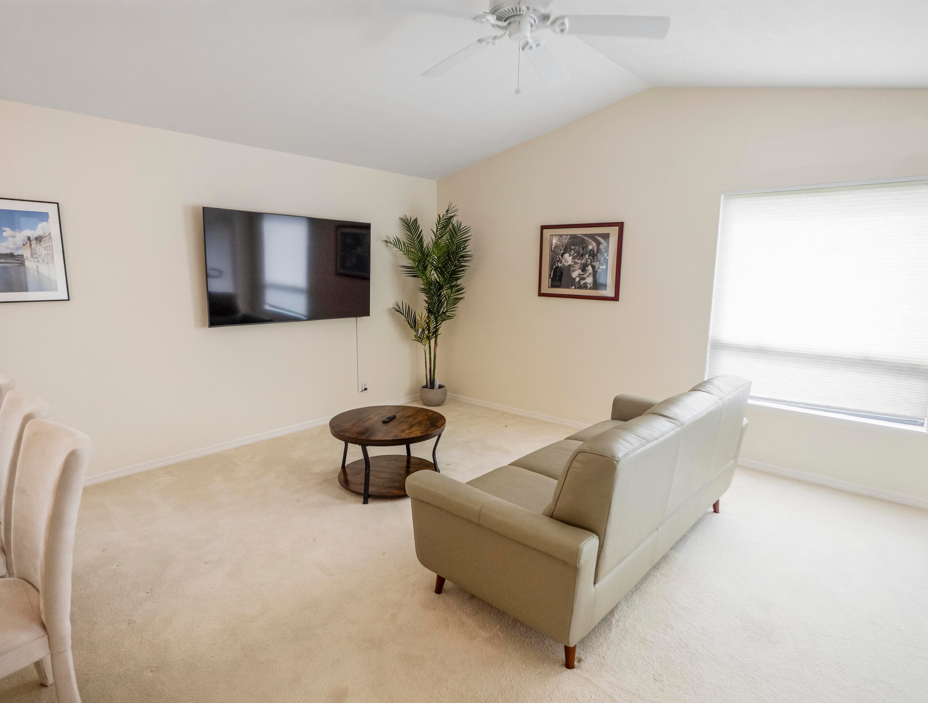 6776 SE Yorktown Drive, Hobe Sound, FL 33455 — photo 4 of 20