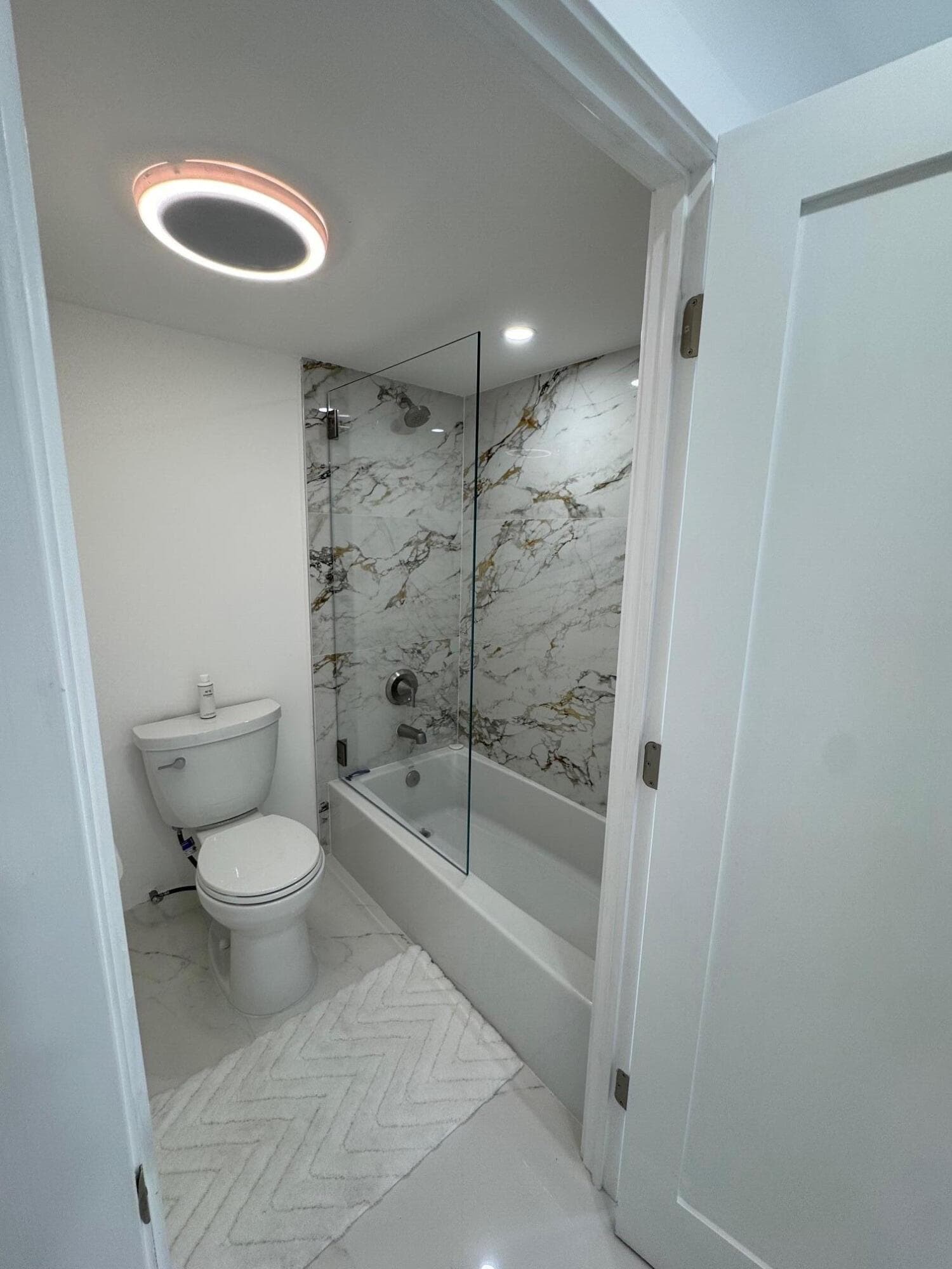 20515 E Country Club Drive 1442, Miami, FL 33180 — photo 19 of 32