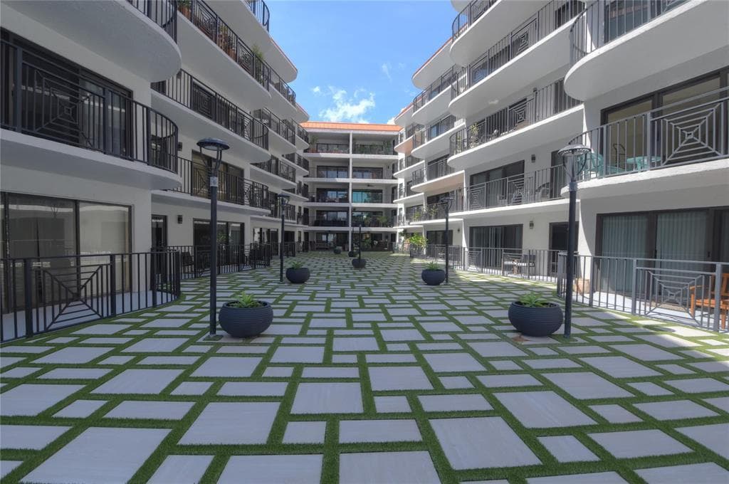 2029 N Ocean Boulevard 505, Fort Lauderdale, FL 33305 — photo 10 of 24