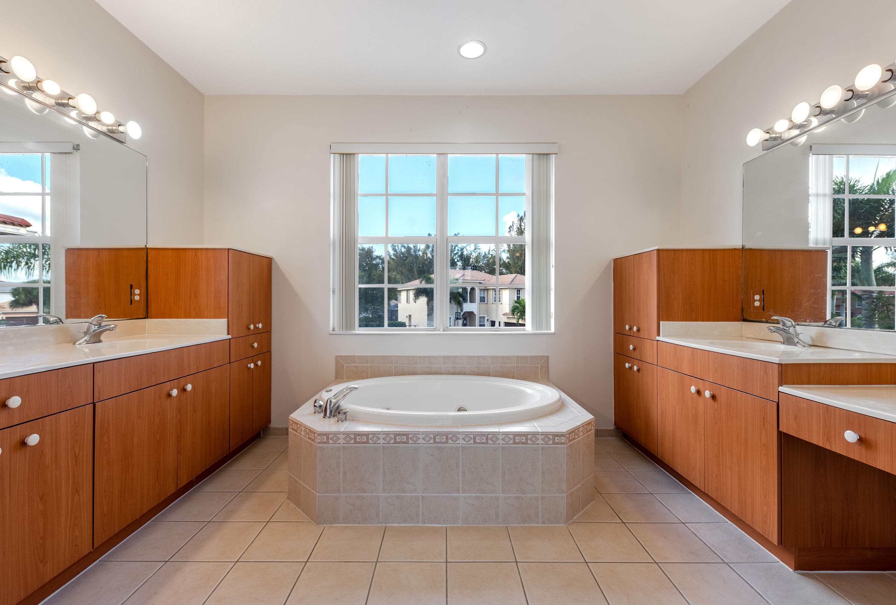 102 Ibisca Terrace, Royal Palm Beach, FL 33411 — photo 23 of 59
