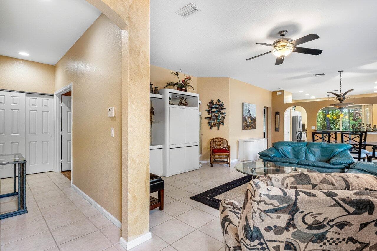 8192 Brindisi Lane, Boynton Beach, FL 33472 — photo 3 of 68