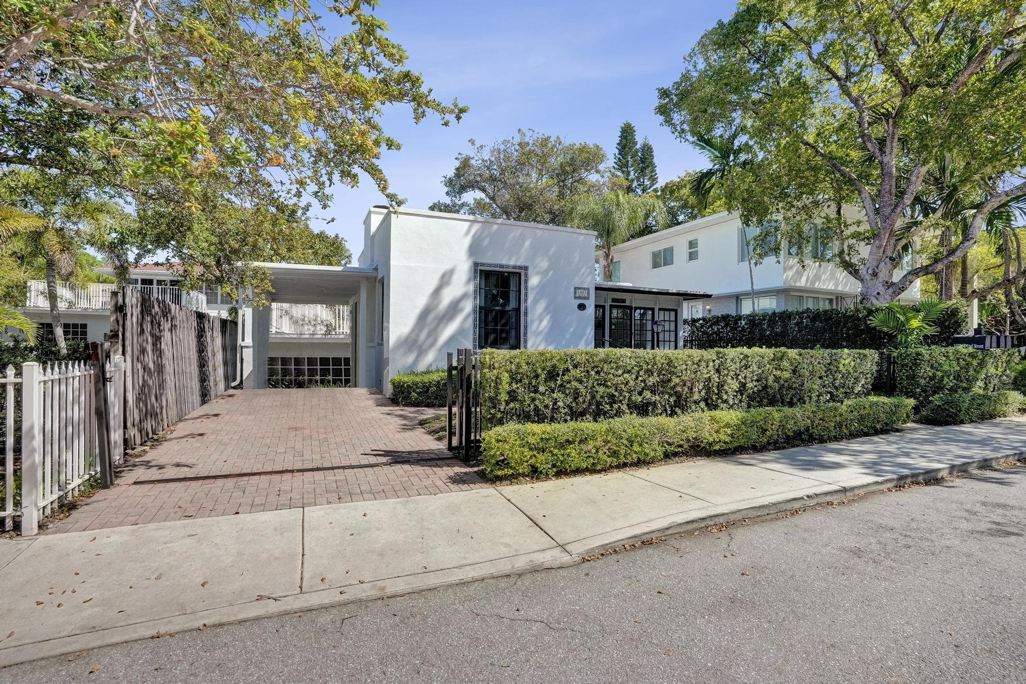 1405 SE 2nd Street, Fort Lauderdale, FL 33301 — photo 8 of 42