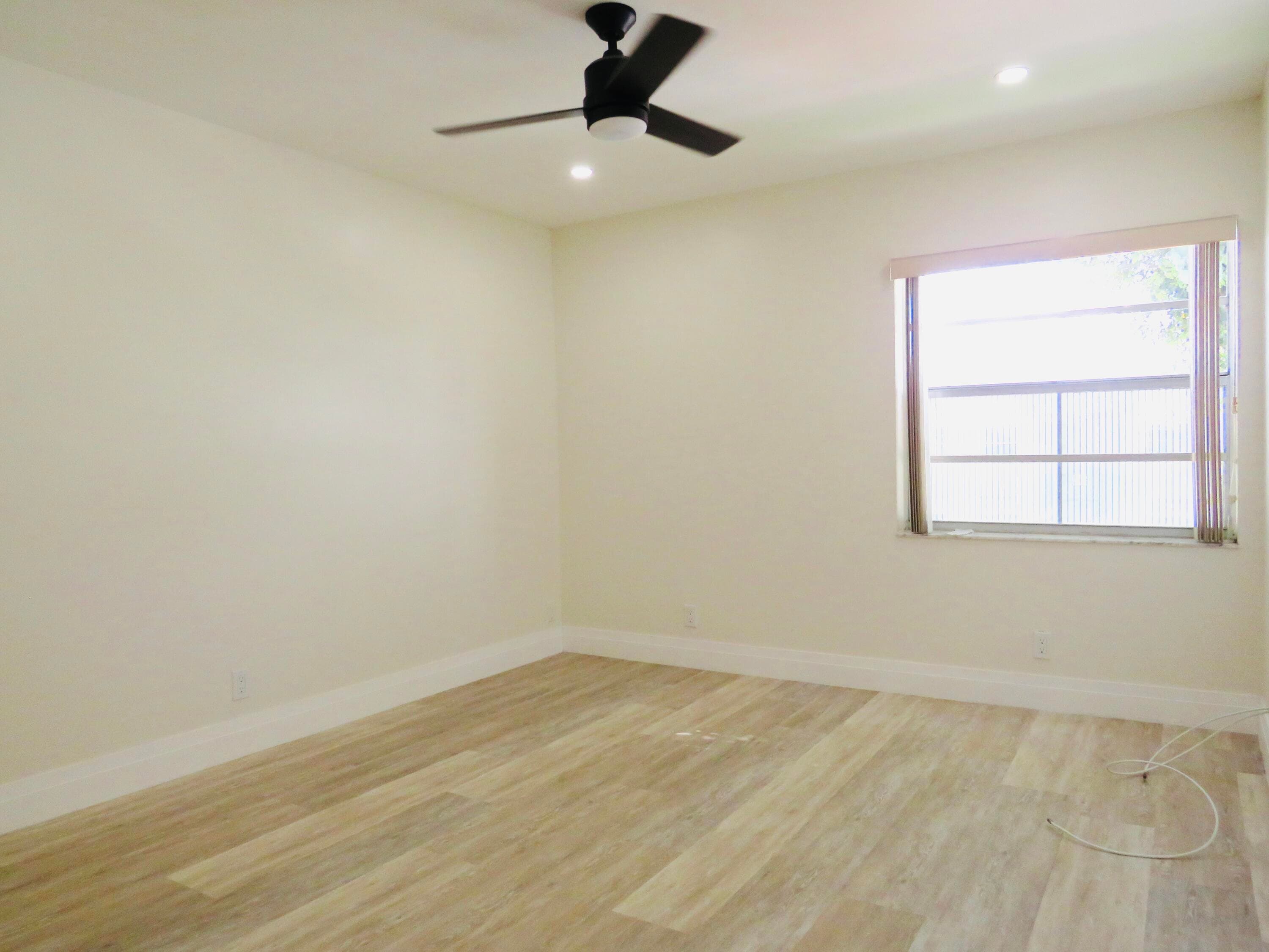 557 Burgundy L, Delray Beach, FL 33484 — photo 14 of 21