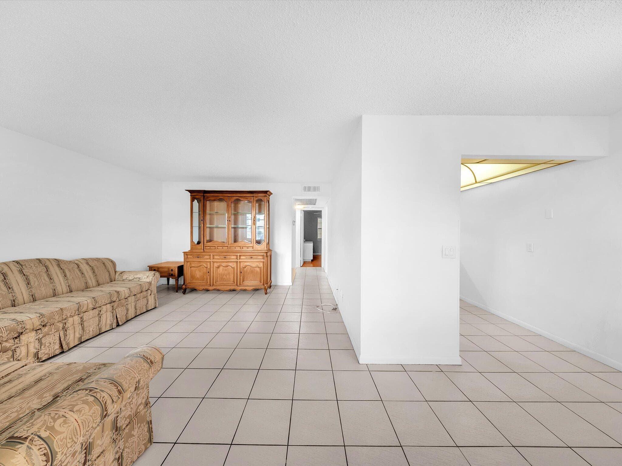 43 Windsor C, West Palm Beach, FL 33417 — photo 11 of 45