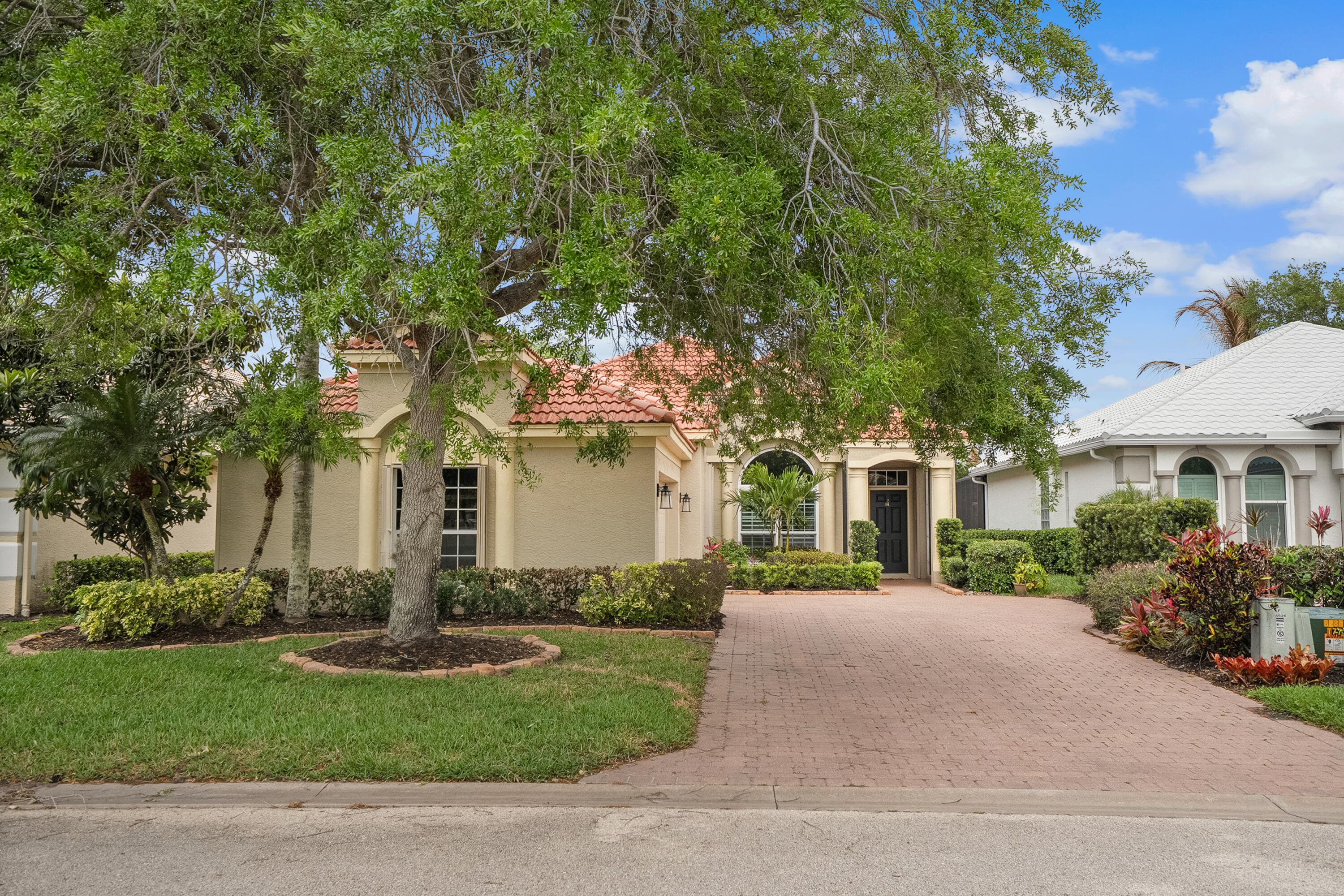 4626 NW Wandering Oak Court, Jensen Beach, FL 34957 — photo 5 of 85
