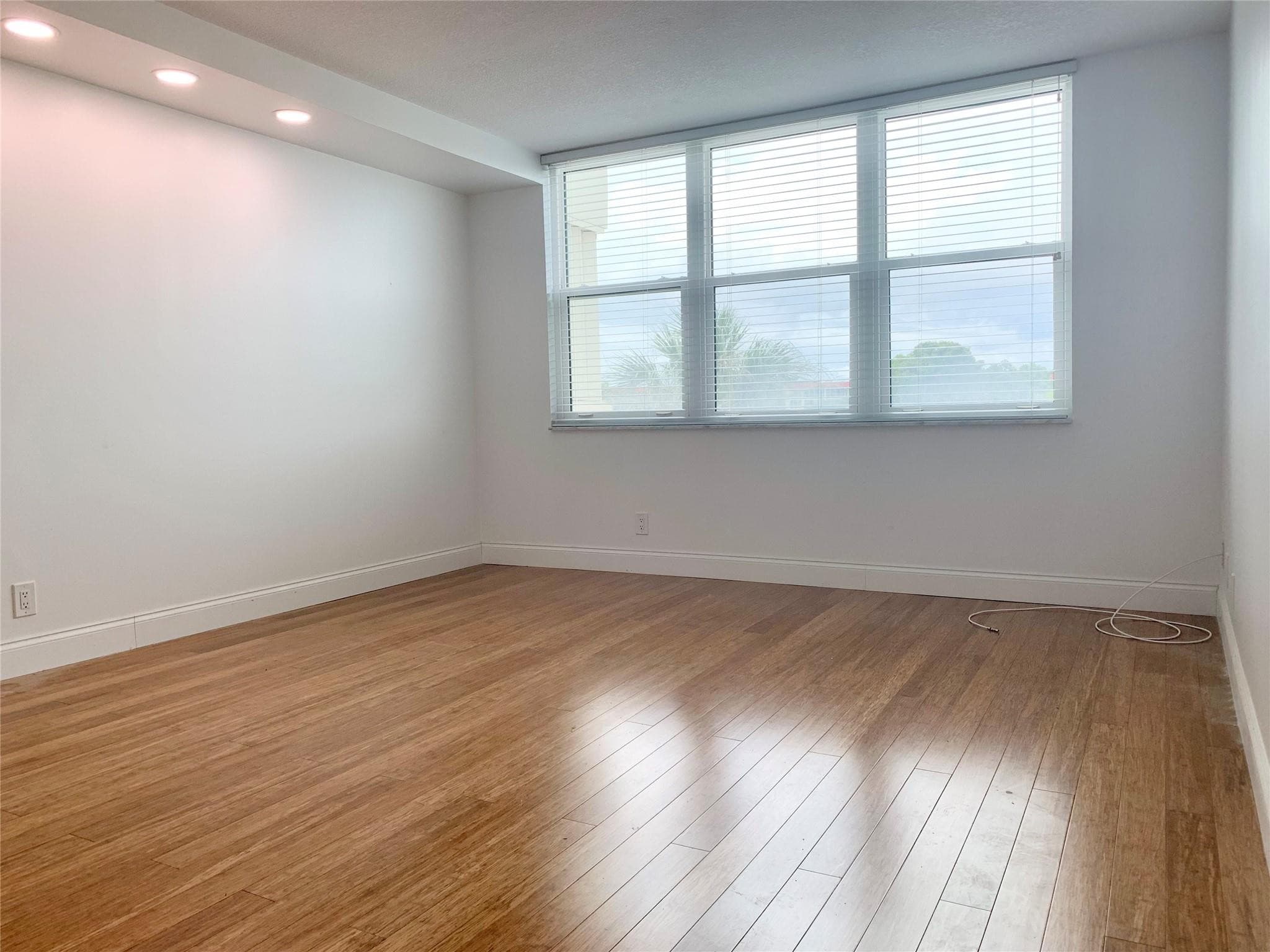 1150 Hillsboro Mile 207, Hillsboro Beach, FL 33062 — photo 12 of 51