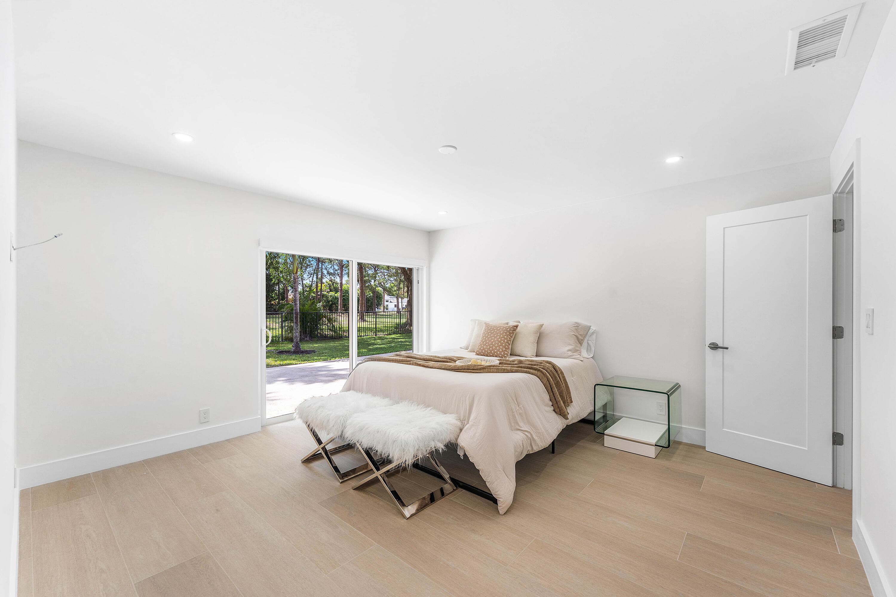 654 W Lakewoode Circle, Delray Beach, FL 33445 — photo 13 of 25