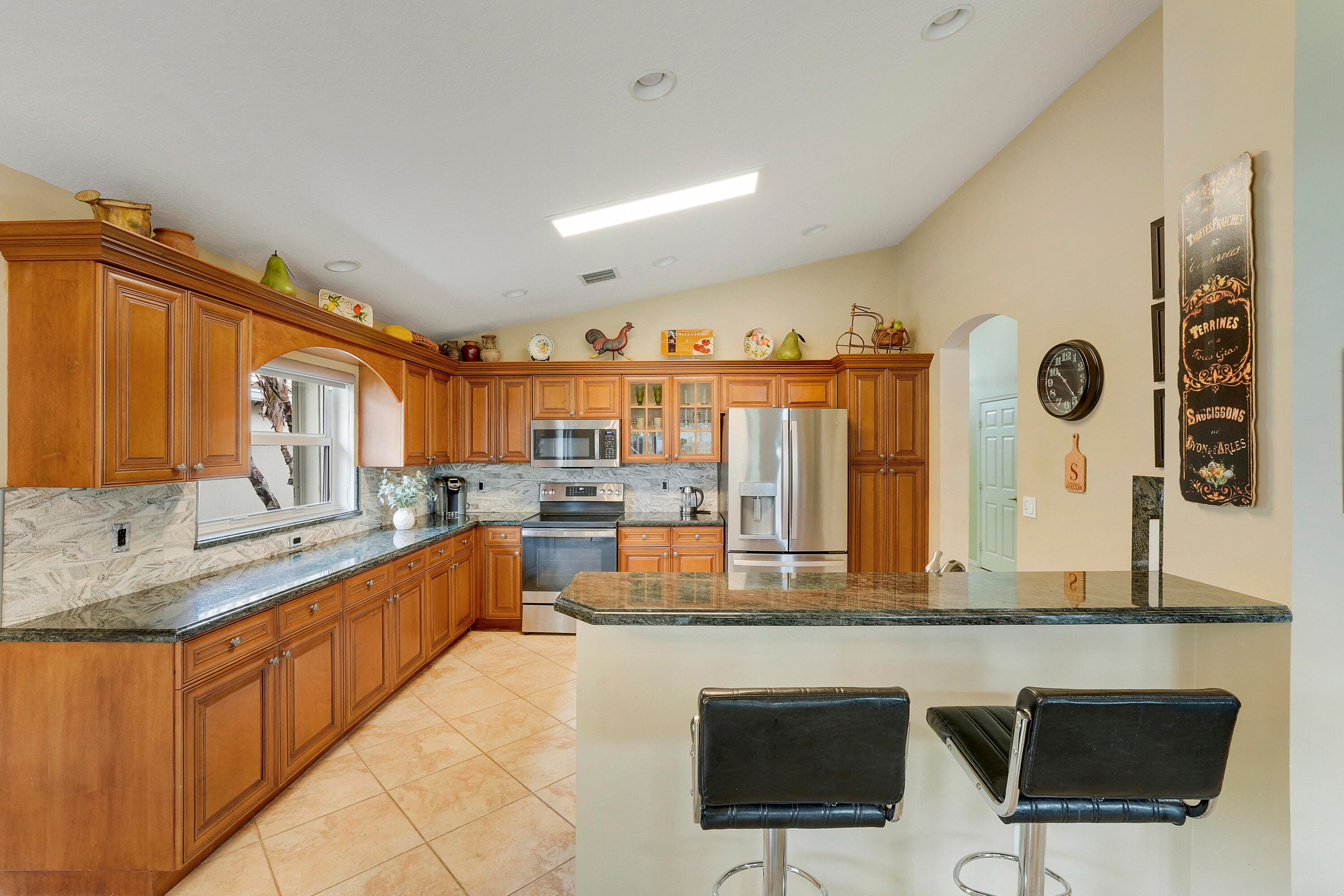 6818 Rienzo Street, Lake Worth, FL 33467 — photo 8 of 66