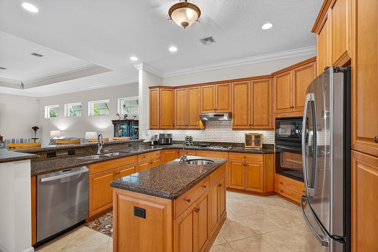 2116 Autumn Lane, Vero Beach, FL 32963 — photo 10 of 36