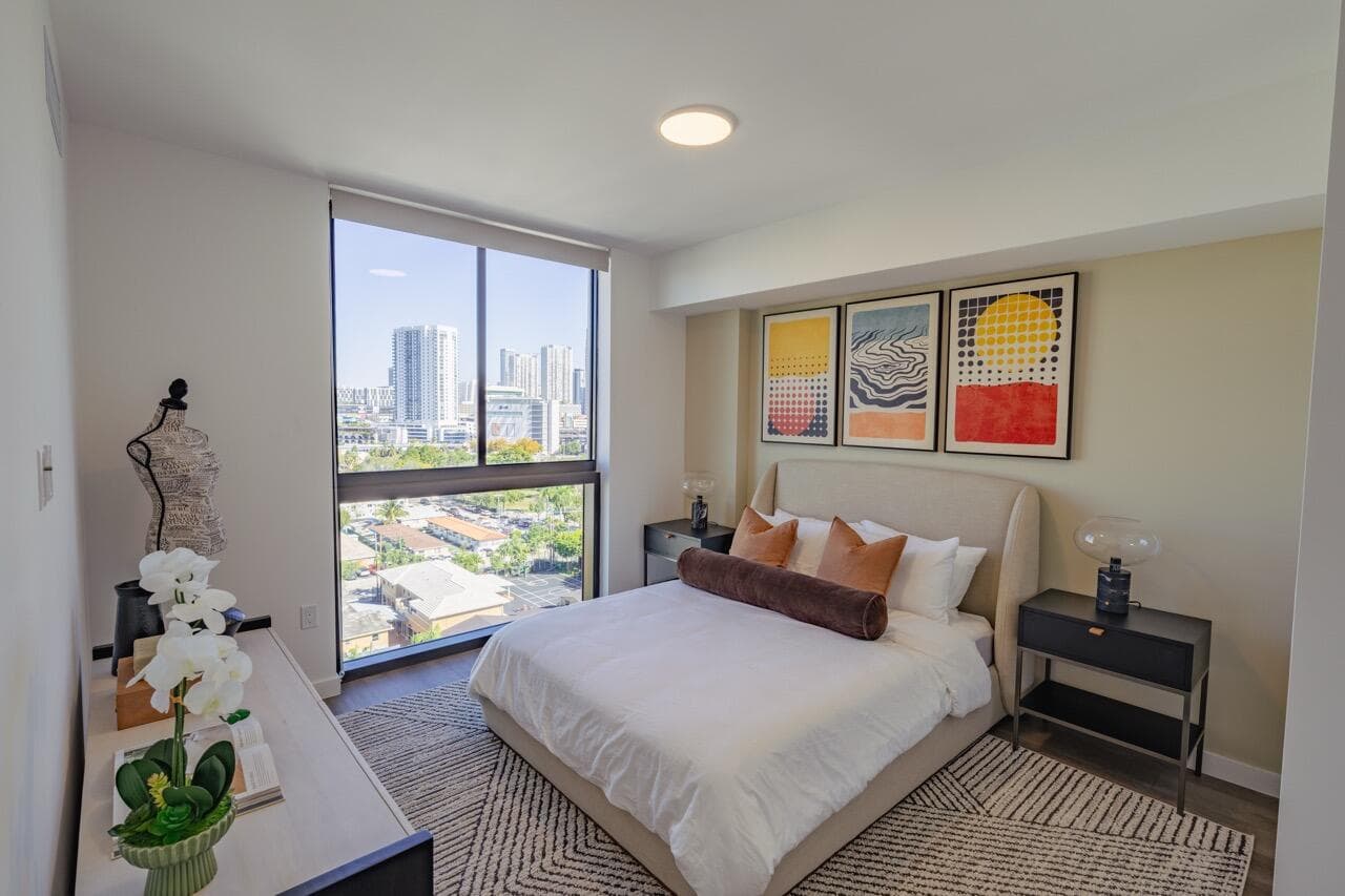 450 SW 5th Street 401, Miami, FL 33130 — photo 19 of 32