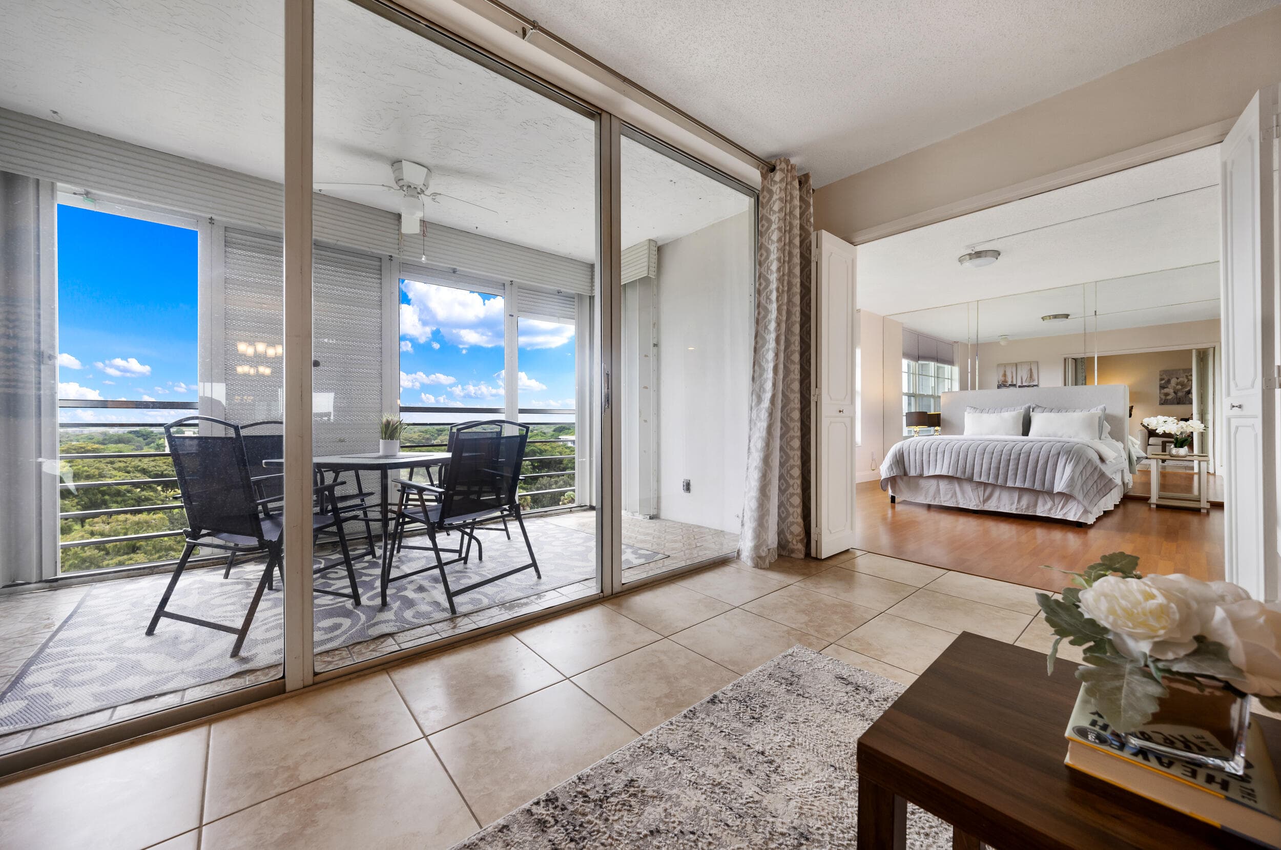 575 Oaks Lane 1009, Pompano Beach, FL 33069 — photo 9 of 29