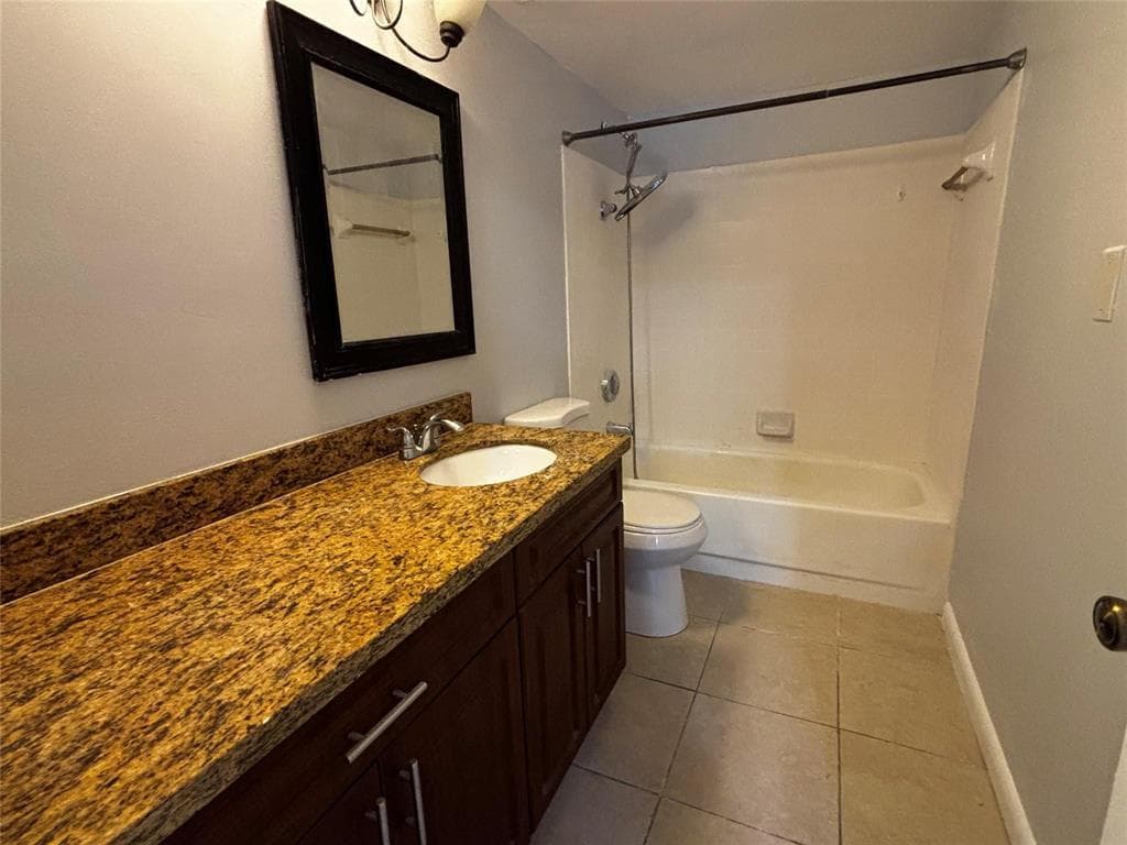 18340 NW 68th Avenue F, Hialeah, FL 33015 — photo 14 of 15