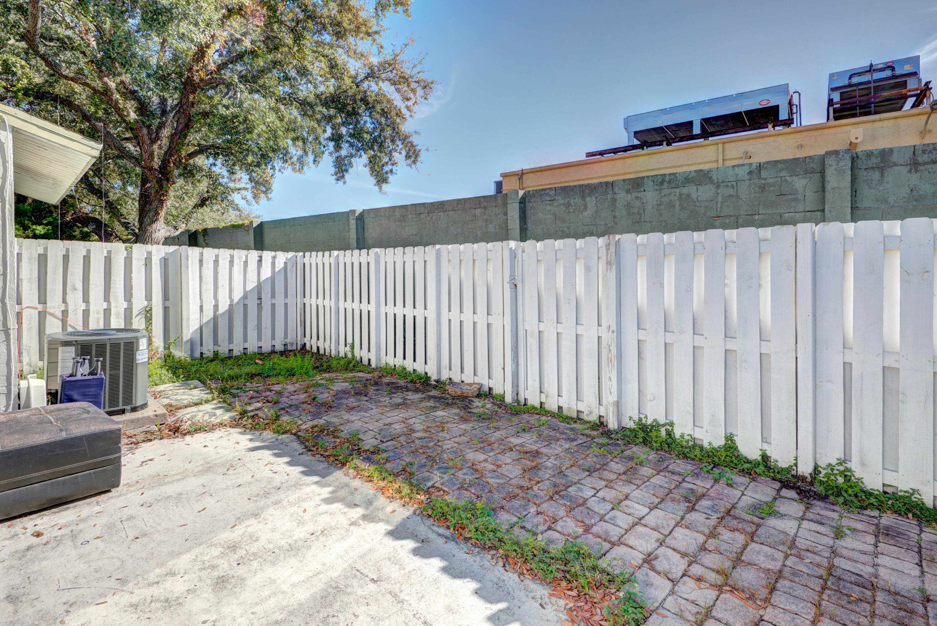 858 Crystal Lake Drive, Deerfield Beach, FL 33064 — photo 20 of 21
