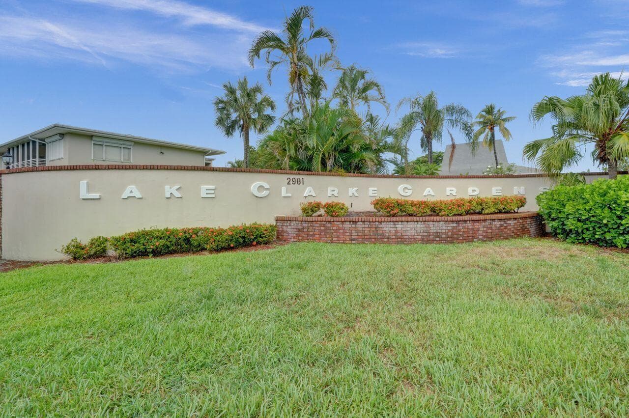 2812 S Garden Dr S 304, Lake Worth, FL 33461 — photo 2 of 28