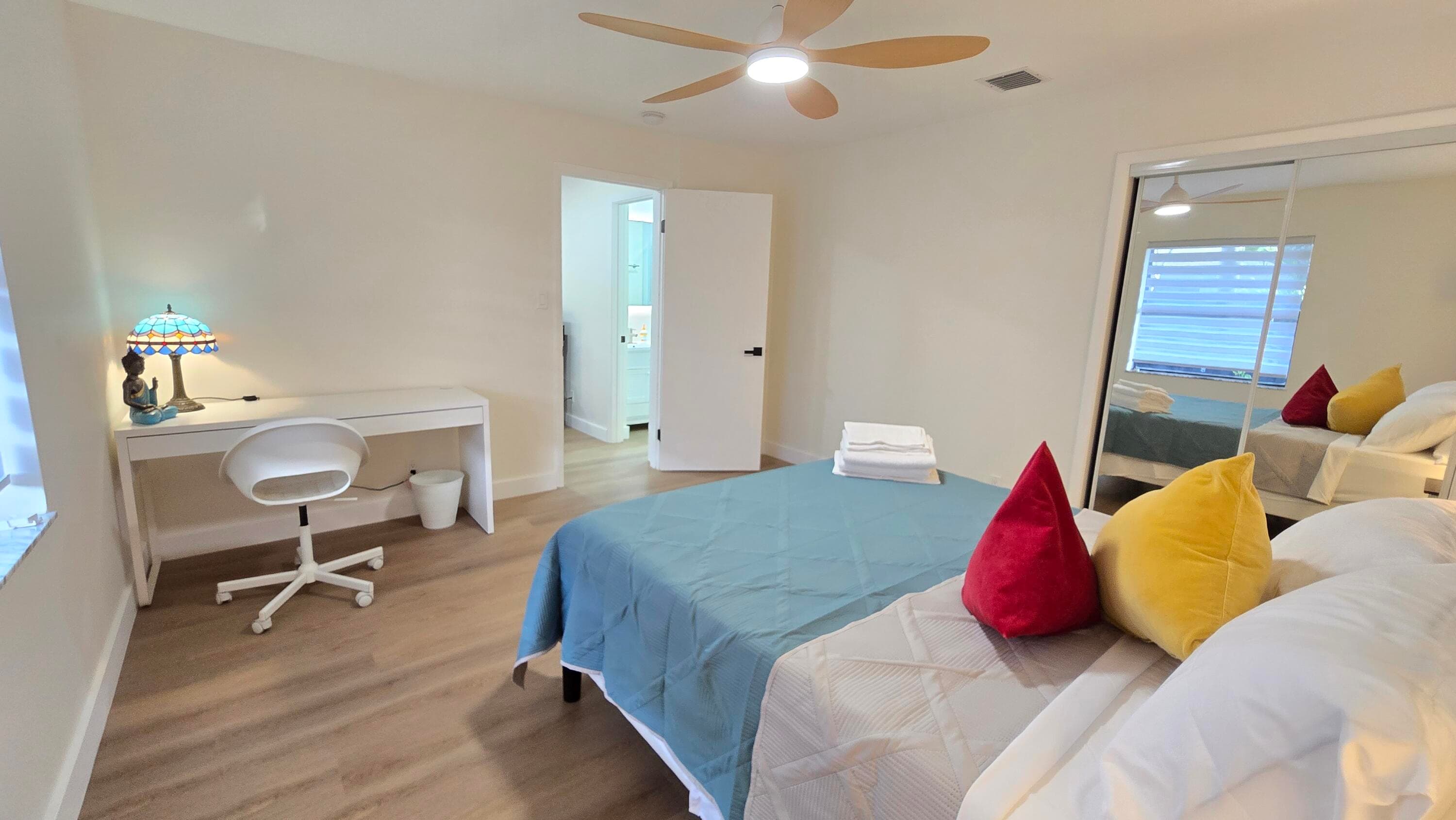 1236 NE 12th Avenue B, Fort Lauderdale, FL 33304 — photo 9 of 21