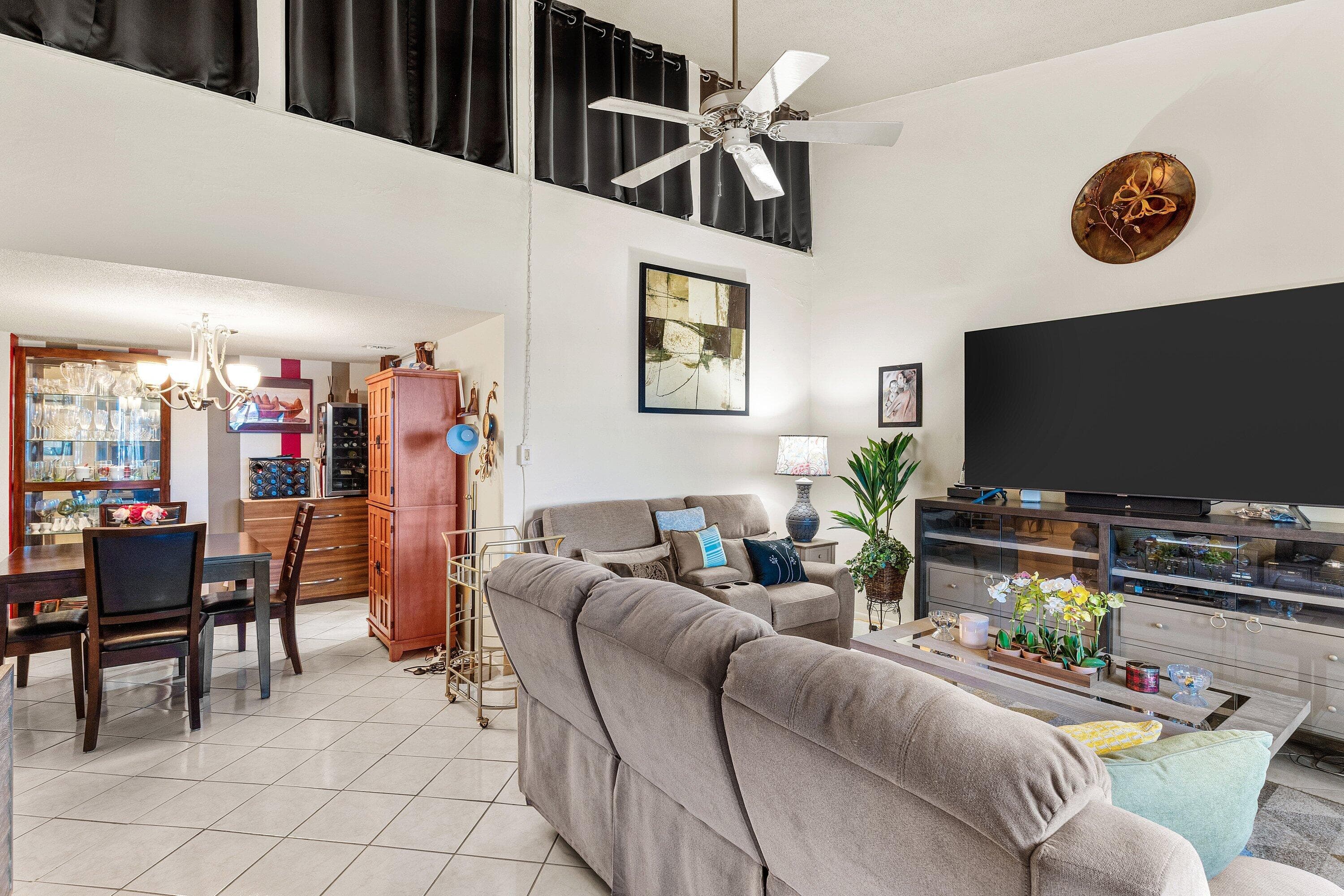 2561 Boundbrook Boulevard 209, Palm Springs, FL 33406 — photo 10 of 39